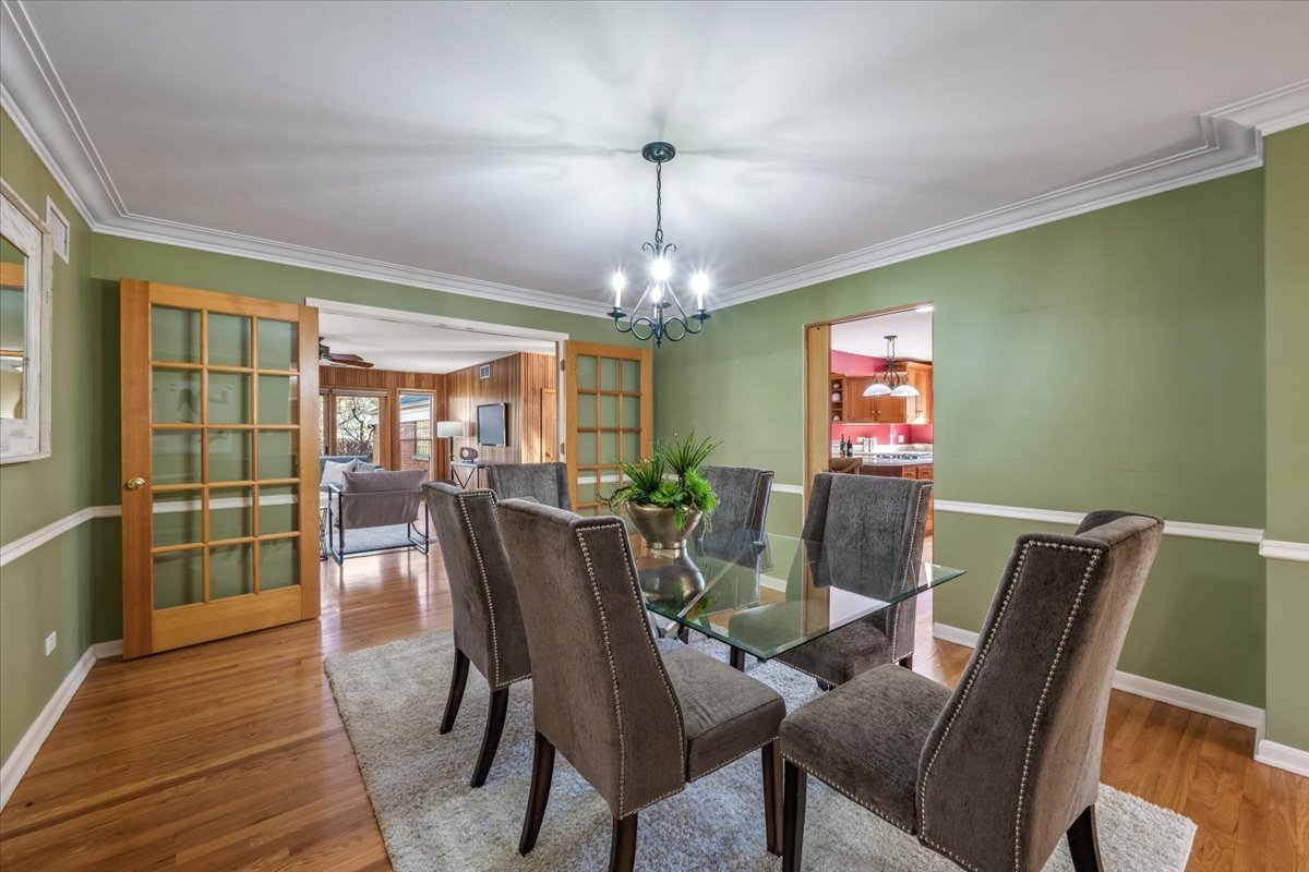 4541 Middaugh Avenue