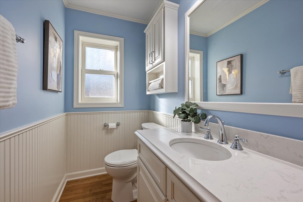 4541 Middaugh Avenue