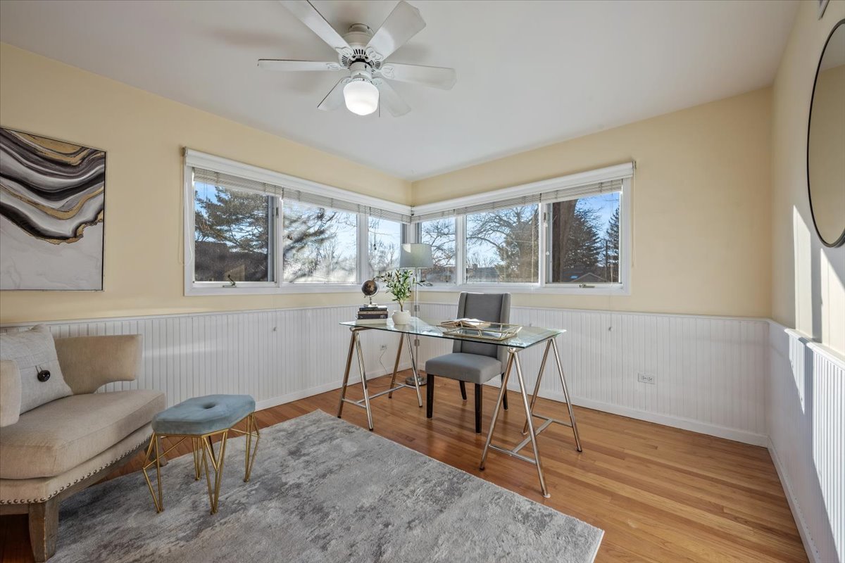 4541 Middaugh Avenue