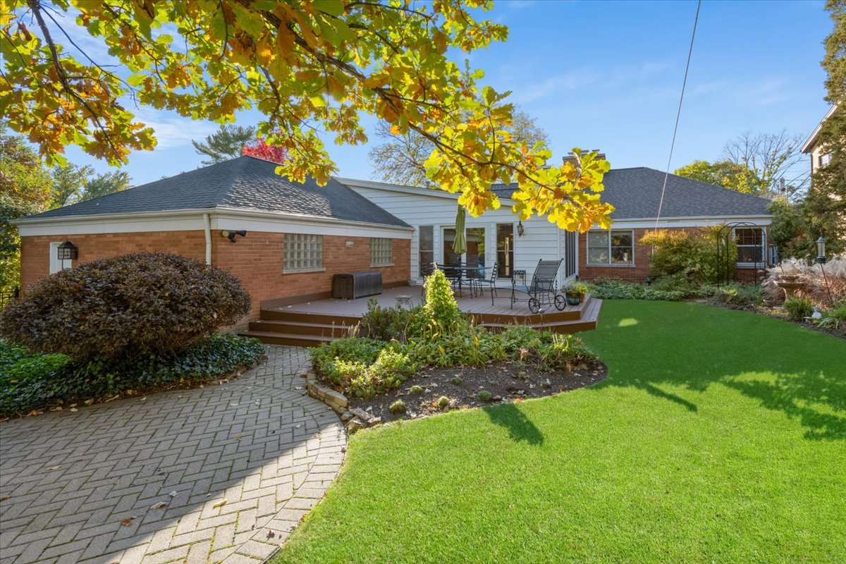 4541 Middaugh Avenue