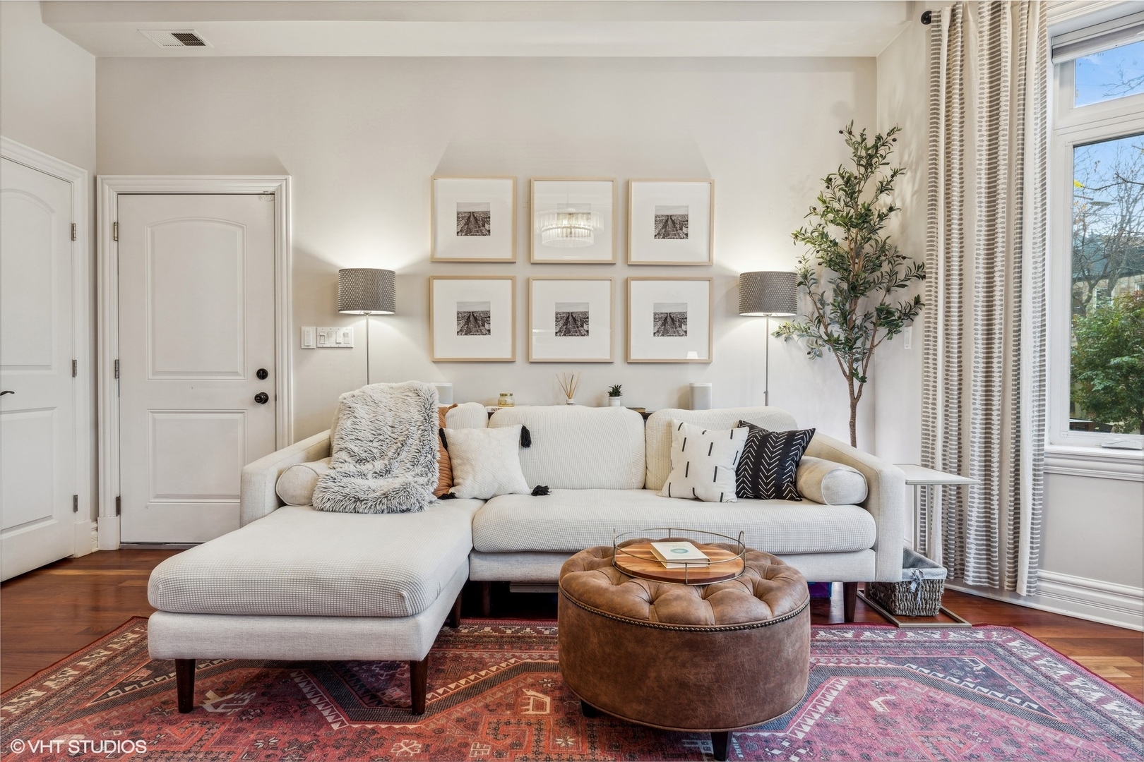 1713 W Leland Avenue Unit: 2