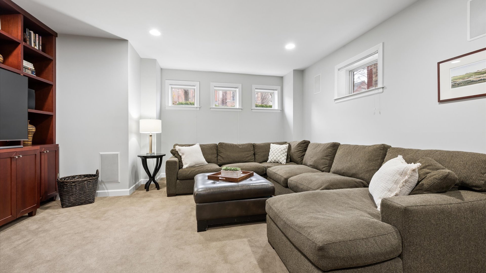 1532 W George Street