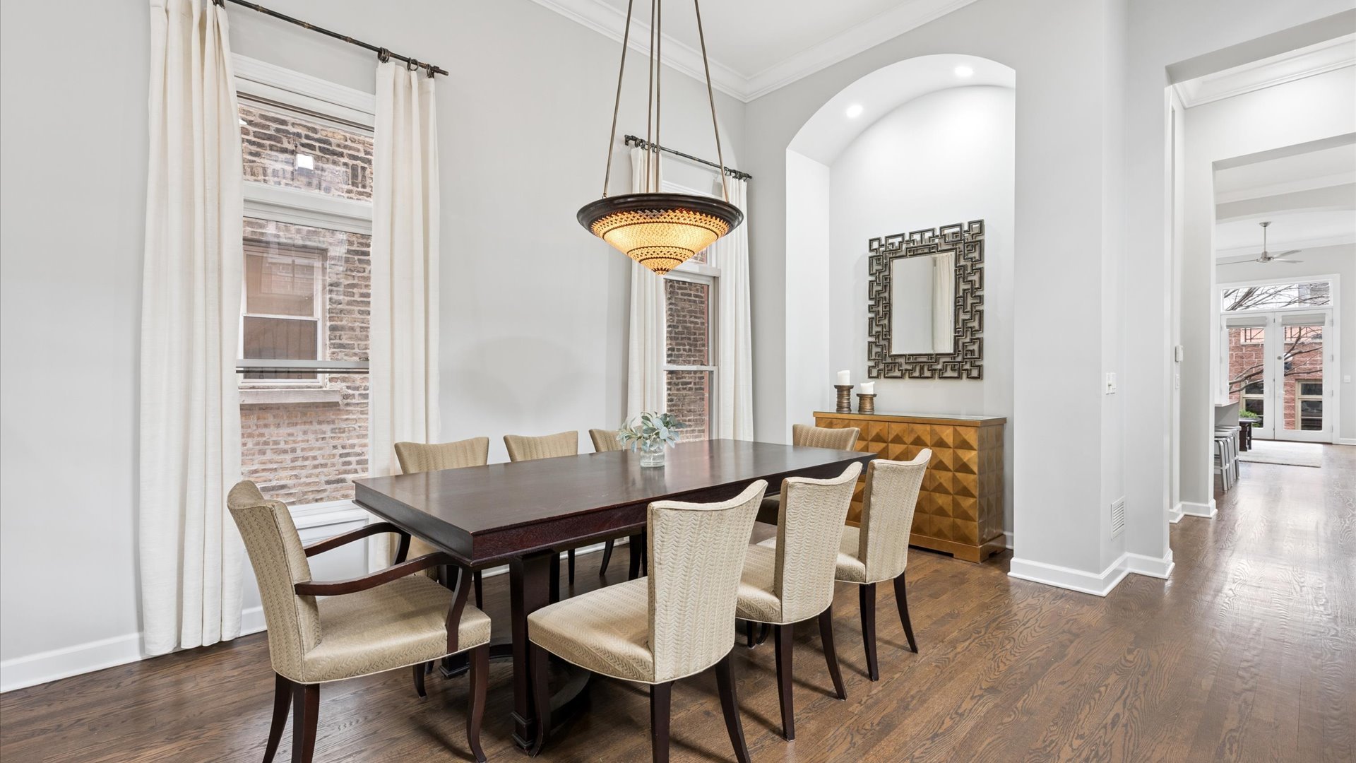 1532 W George Street