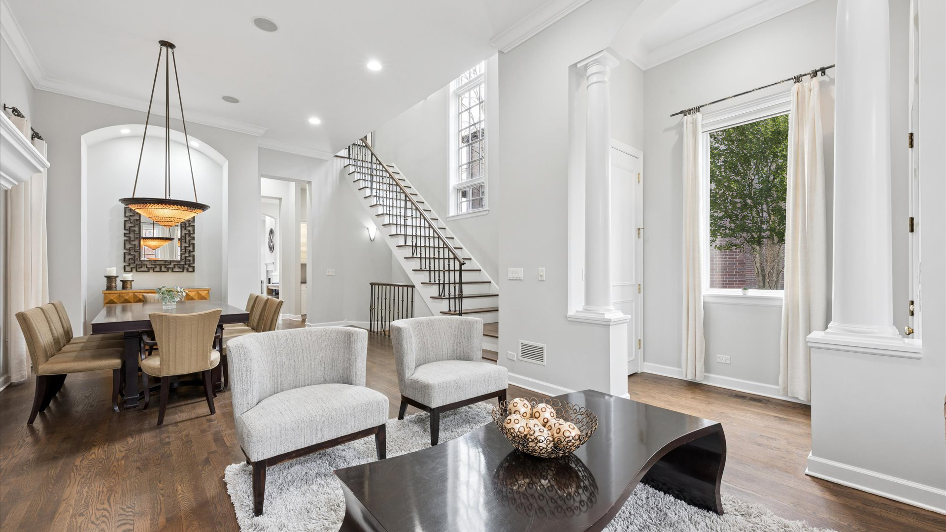 1532 W George Street