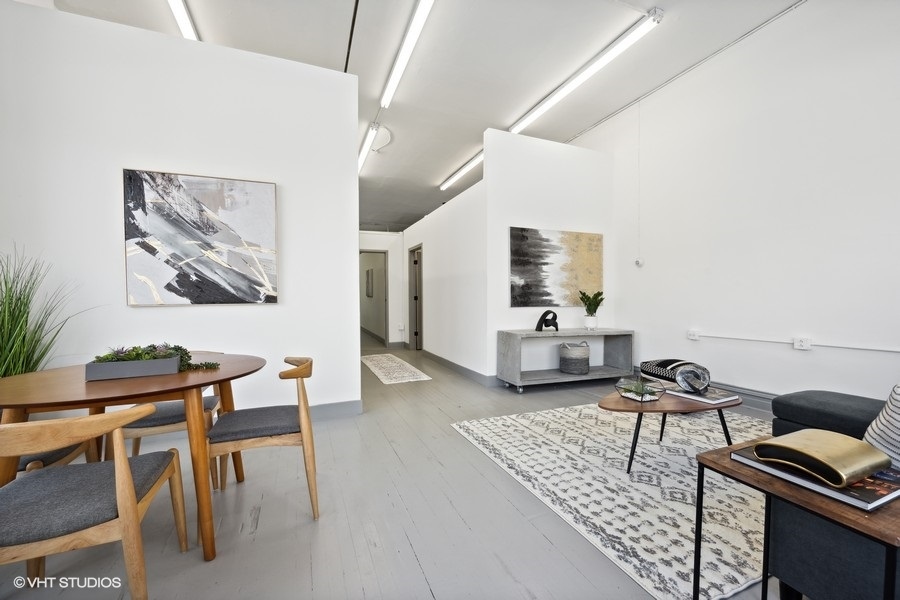 3035 W George Street Unit: 1F