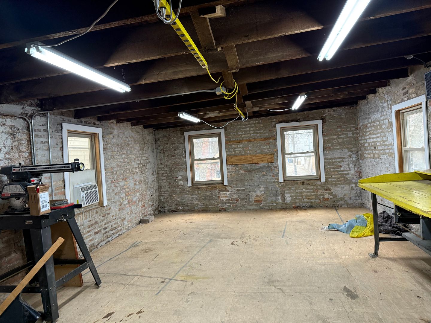 3035 W George Street Unit: 1F