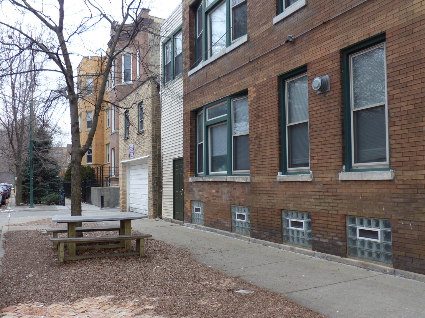3035 W George Street Unit: 1F