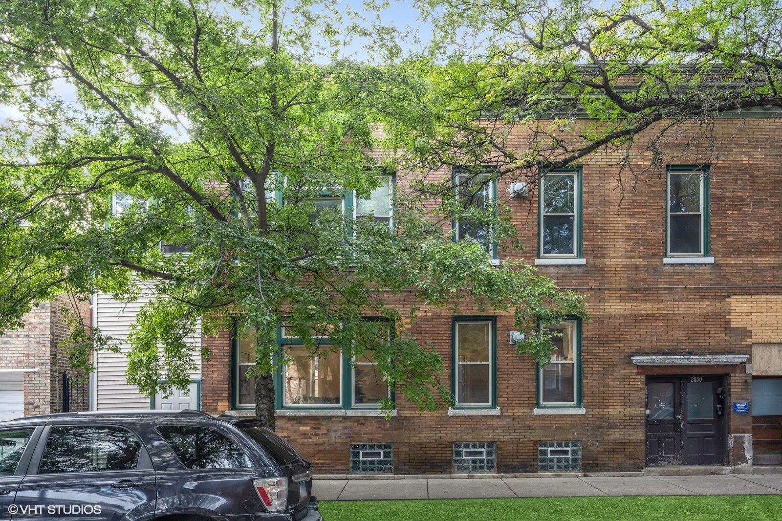3035 W George Street Unit: 1R