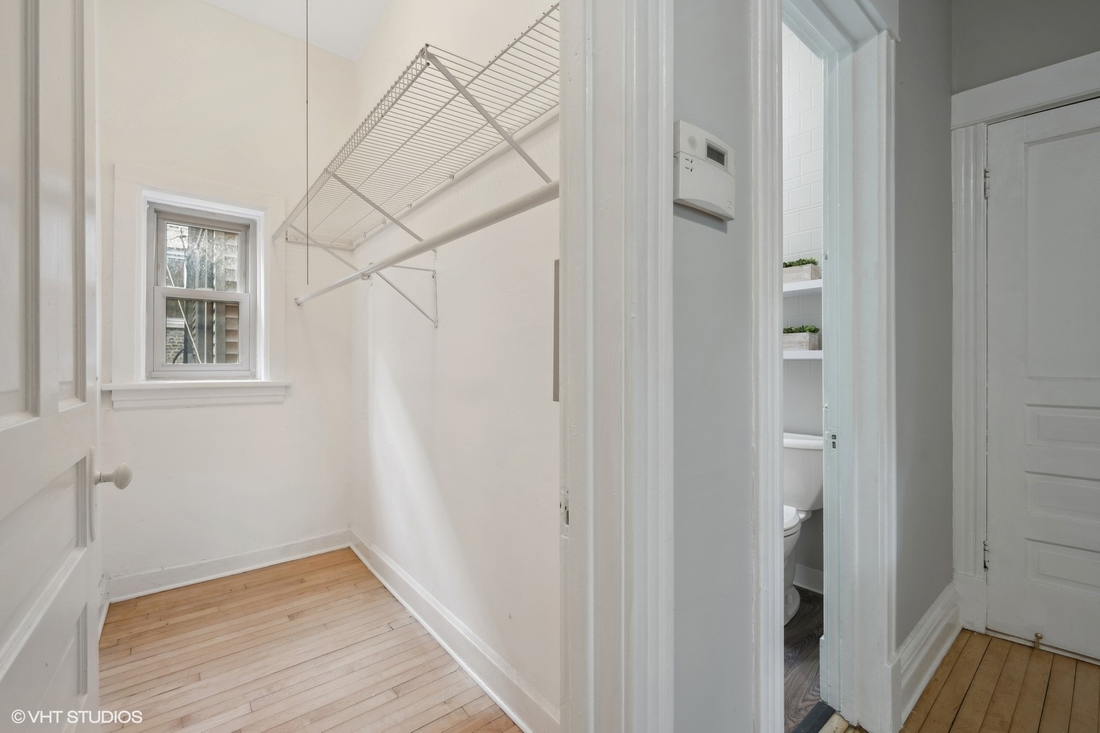 3035 W George Street Unit: 1R