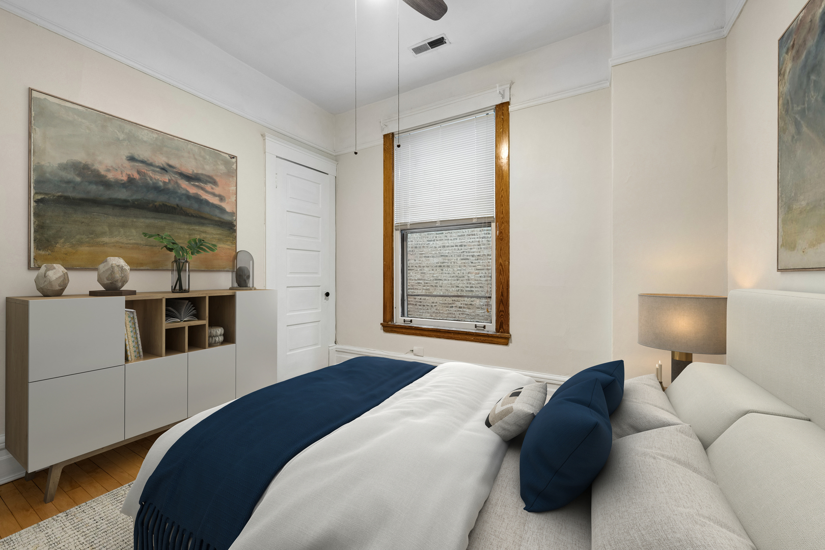 709 W Roscoe Street Unit: 2R