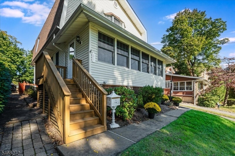 31 Elizabeth St
