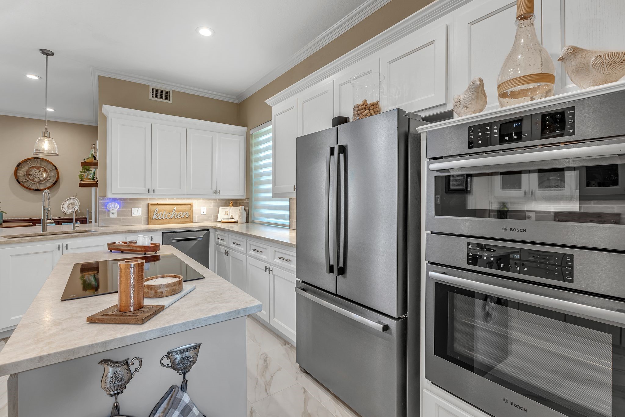 3402 Mapleleaf Lane