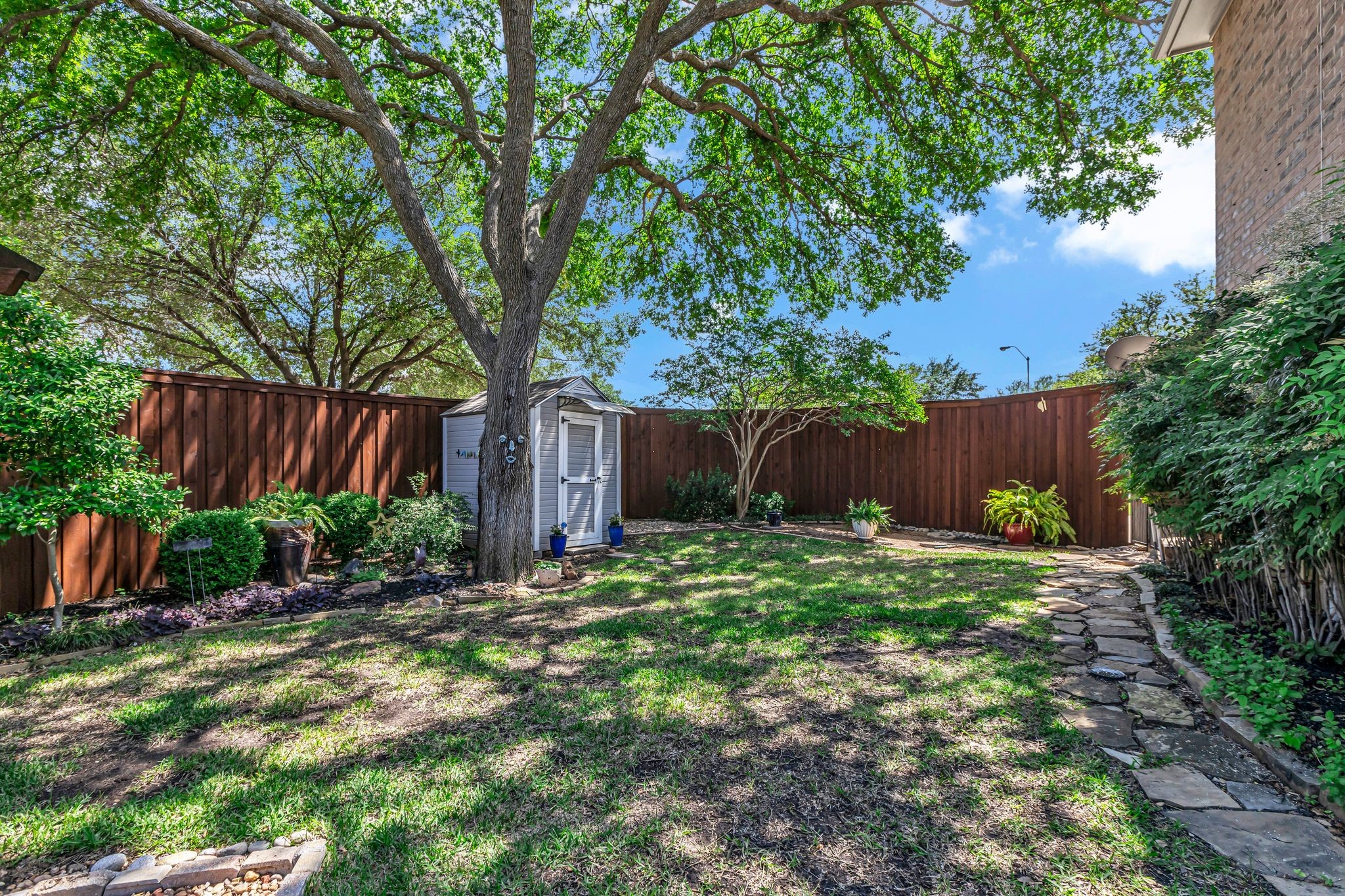 3402 Mapleleaf Lane