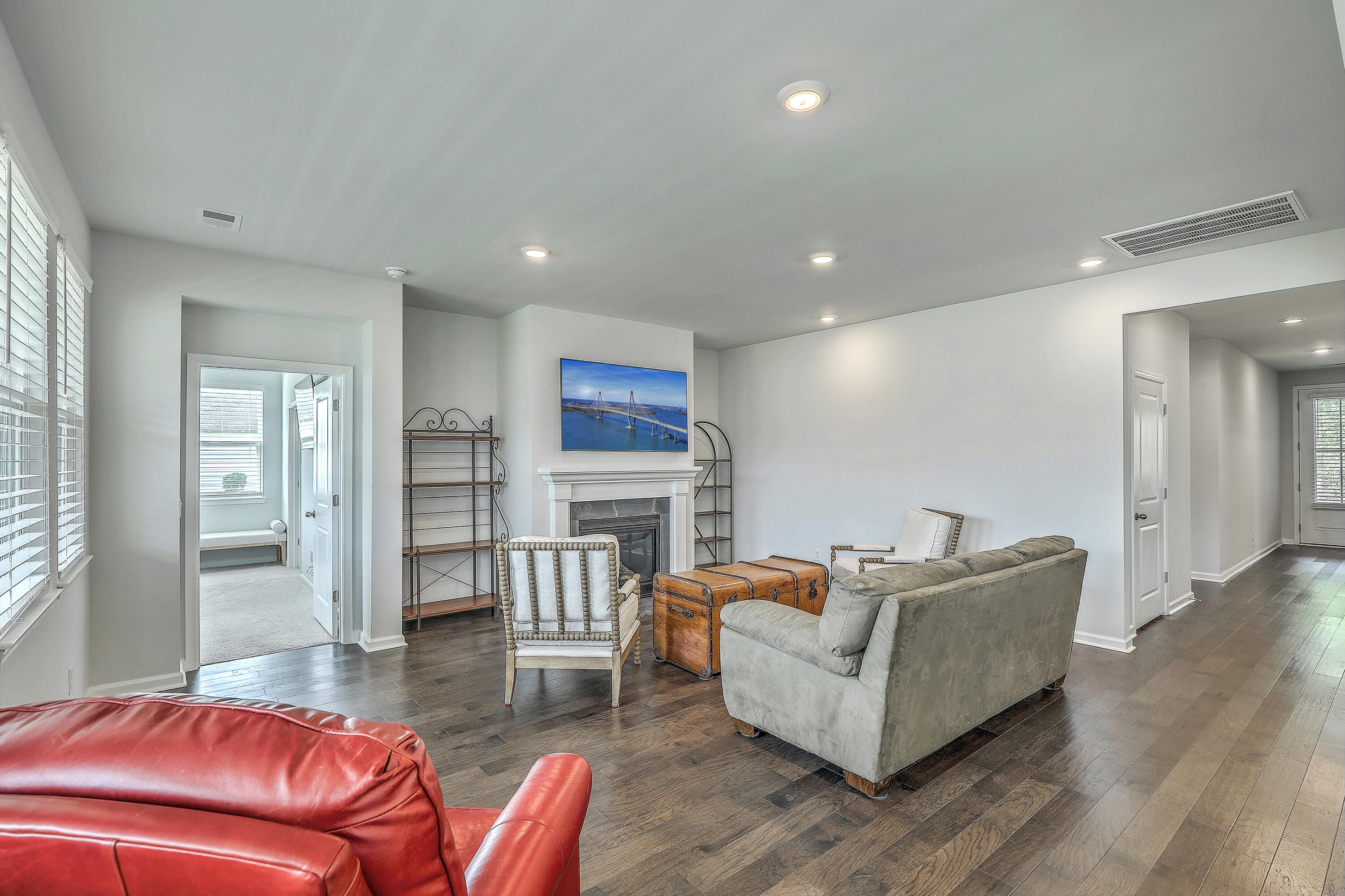 431 Canal Crossing Way