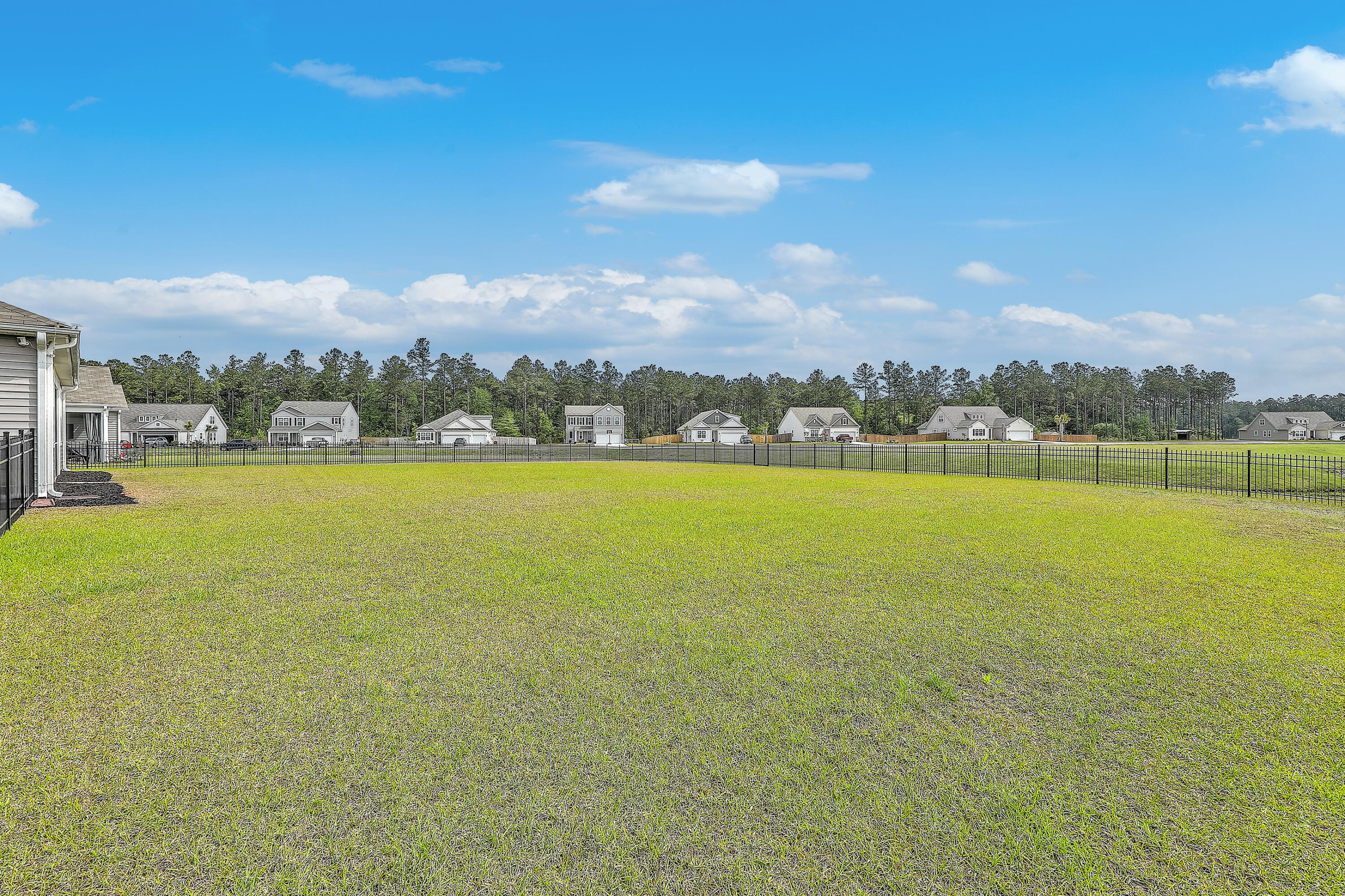 431 Canal Crossing Way