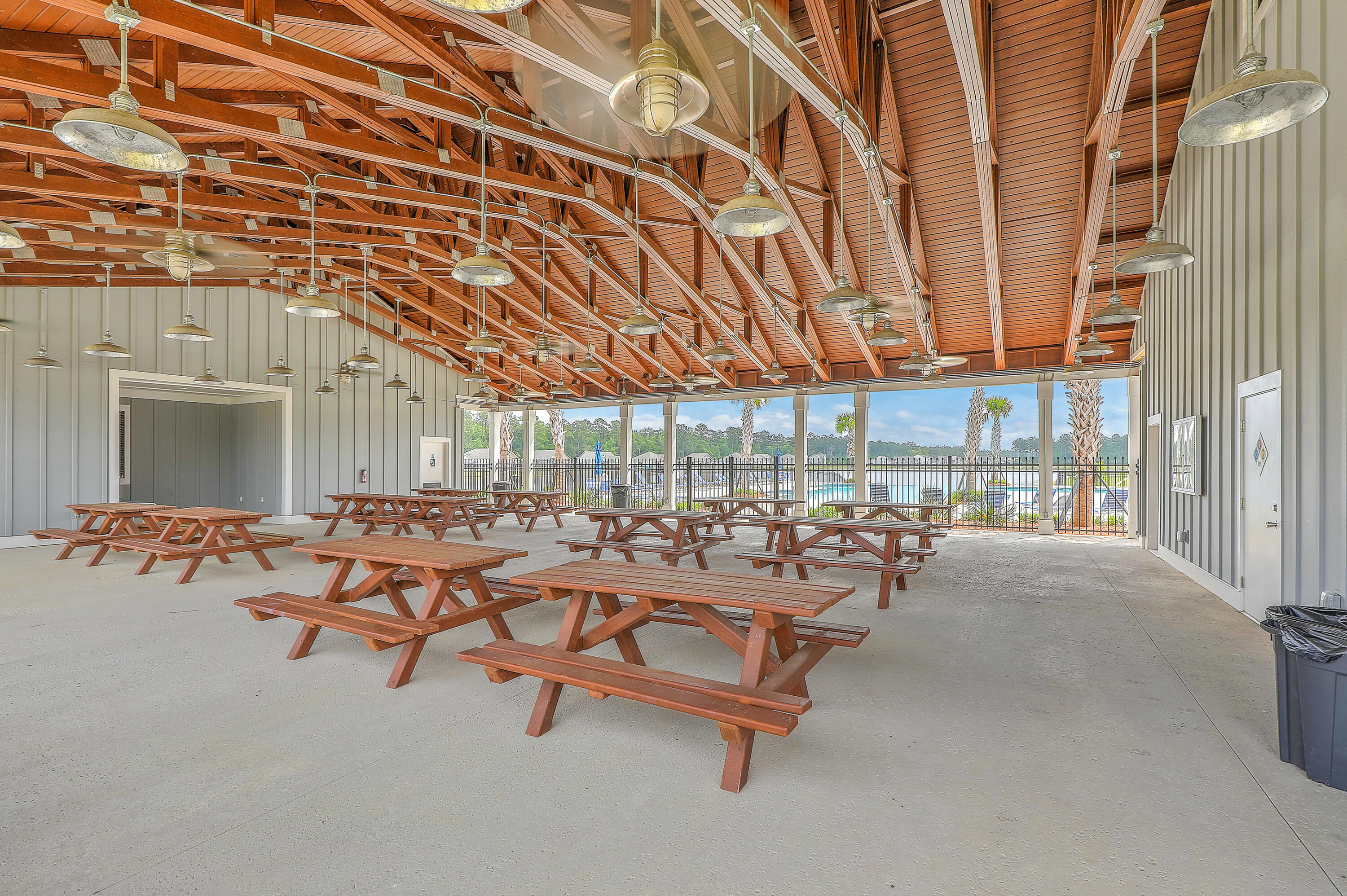 431 Canal Crossing Way