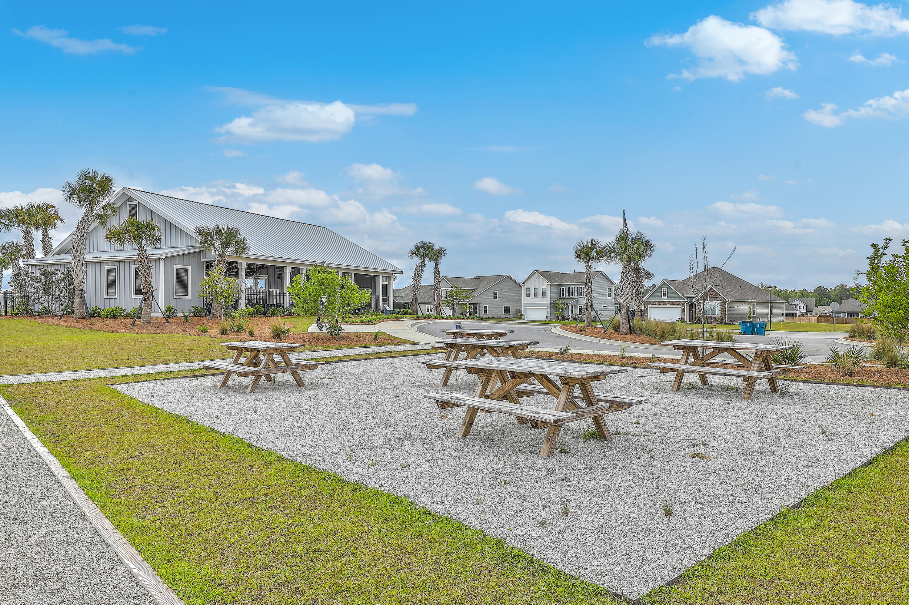 431 Canal Crossing Way