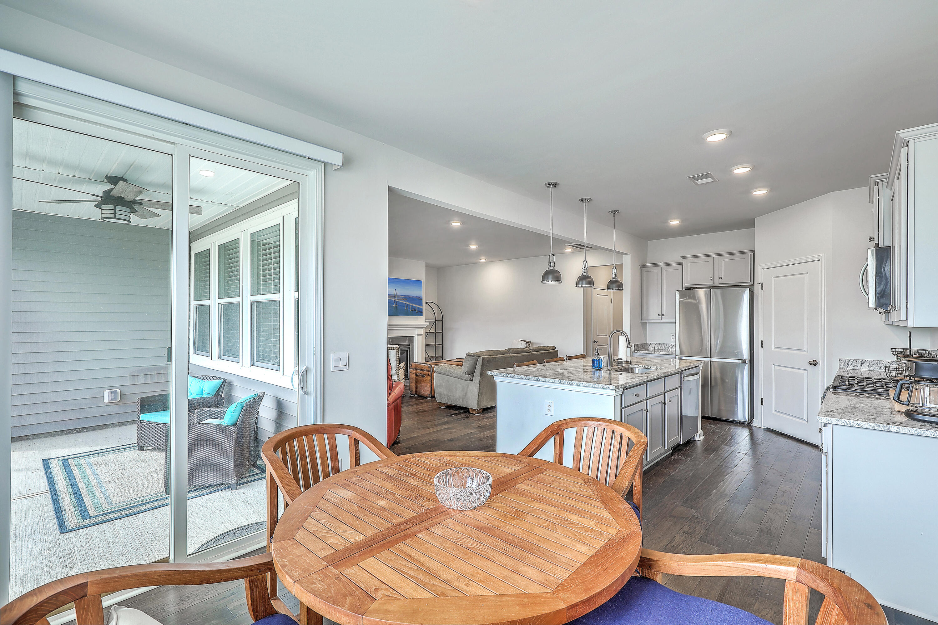 431 Canal Crossing Way