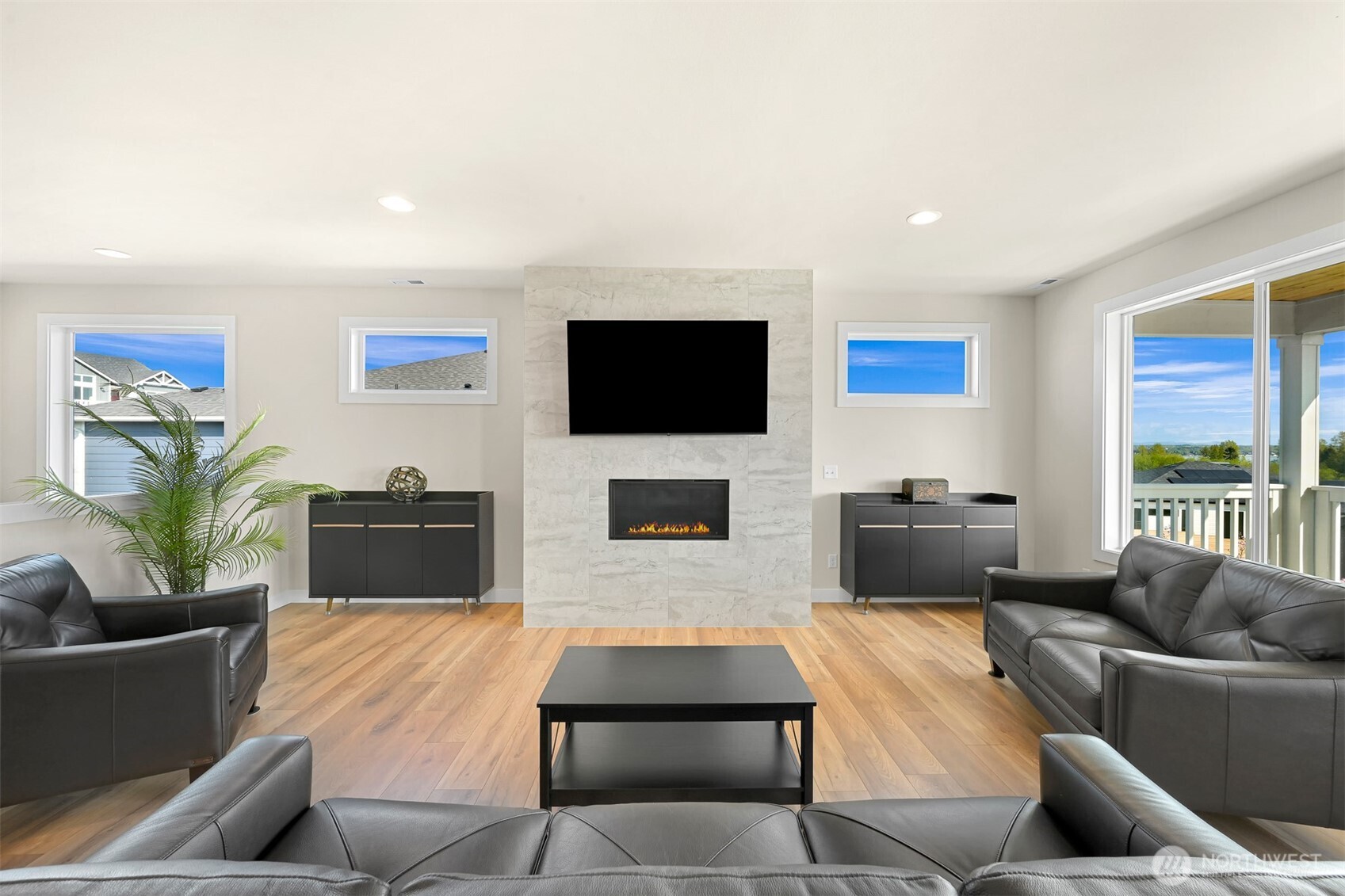5423 Lonicera Drive