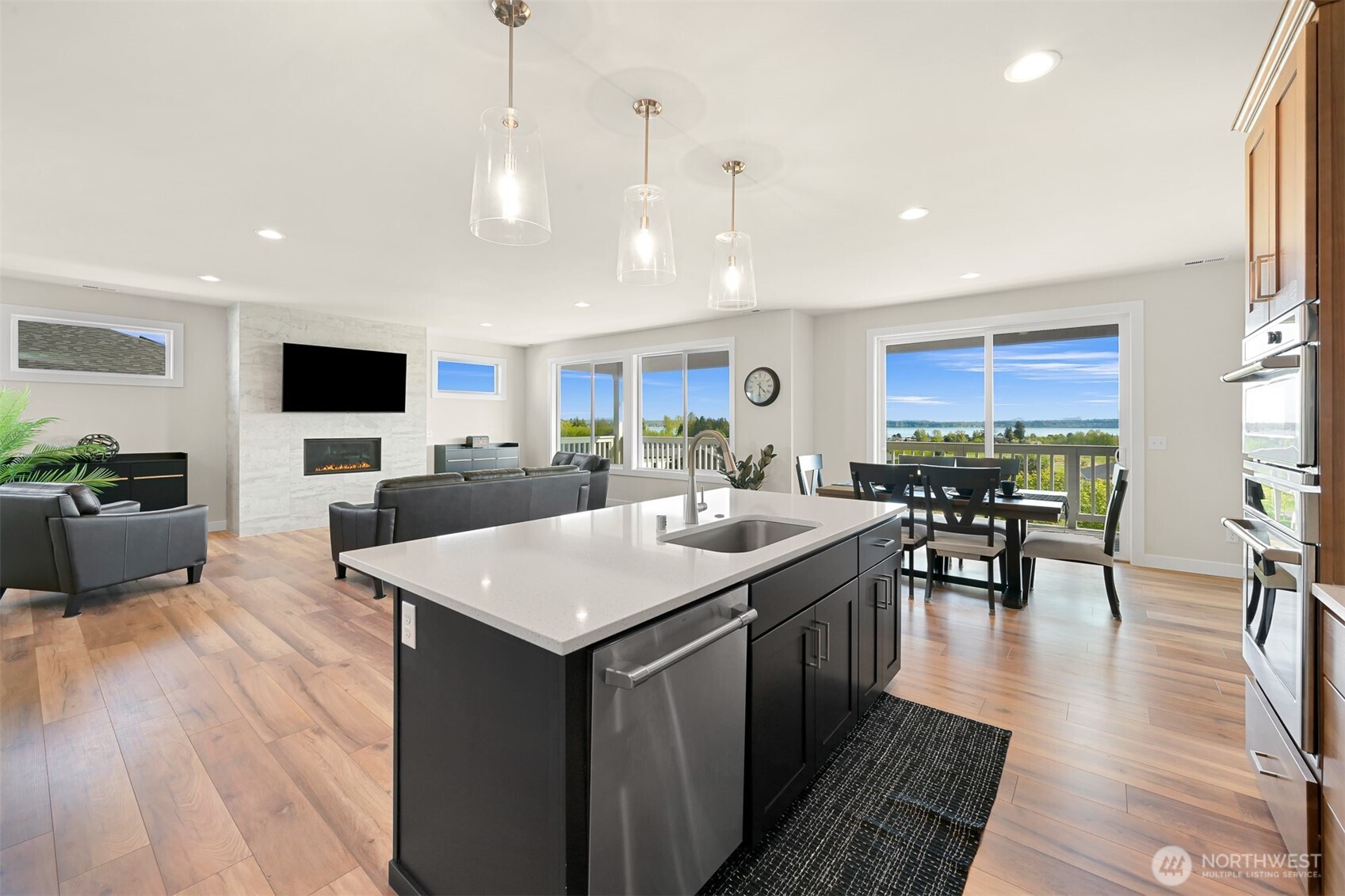 5423 Lonicera Drive