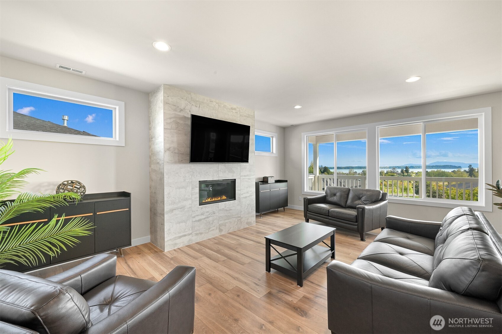 5423 Lonicera Drive
