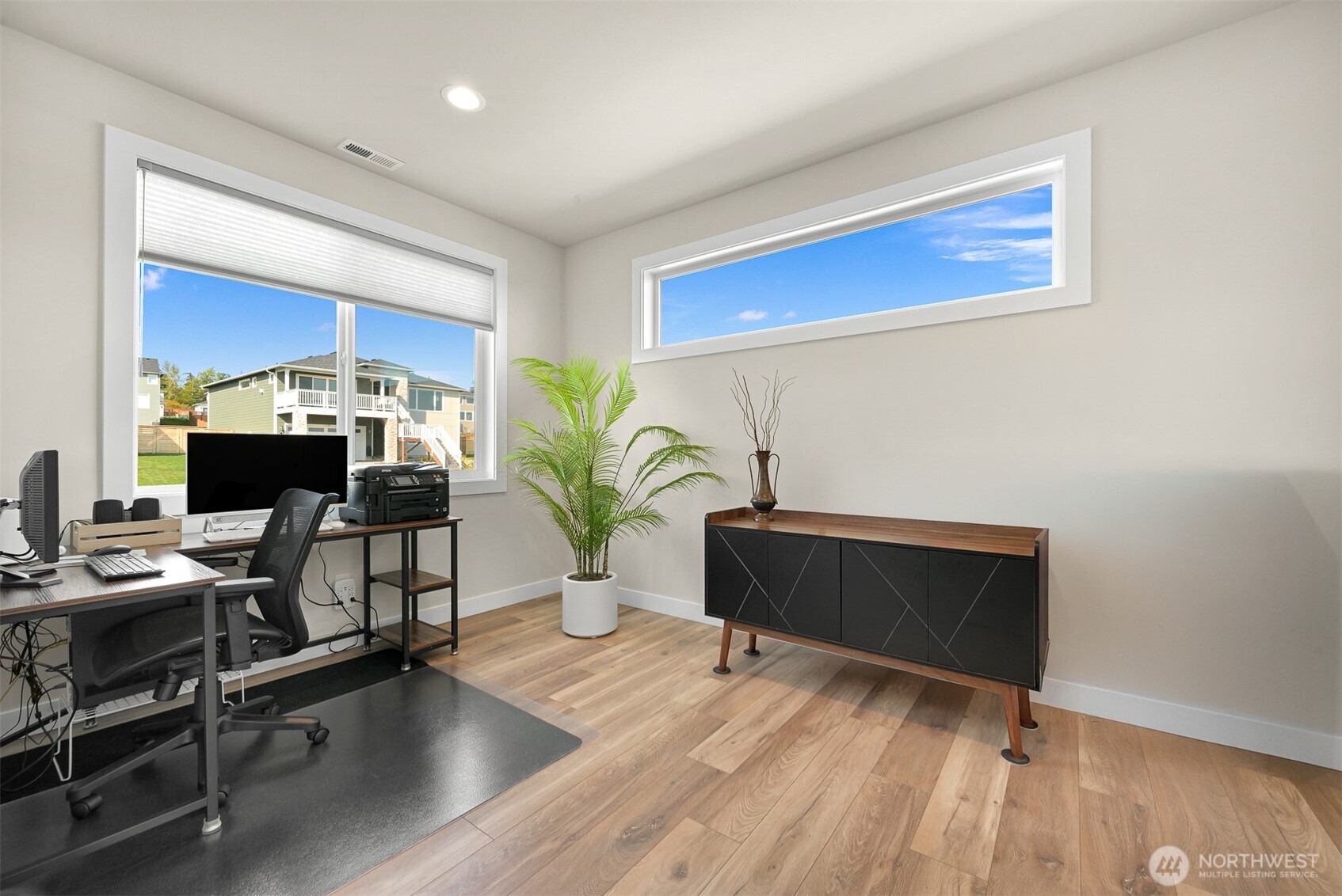 5423 Lonicera Drive