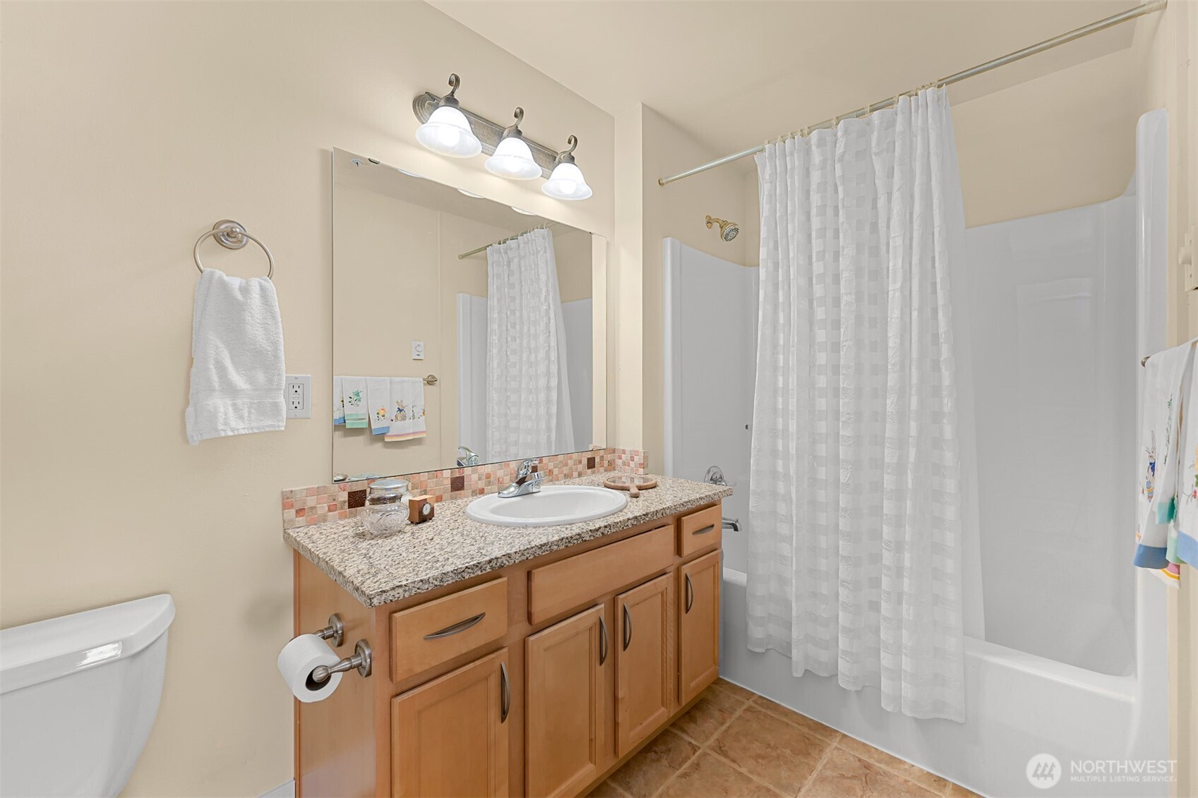 1015 Railroad Avenue Unit: 402