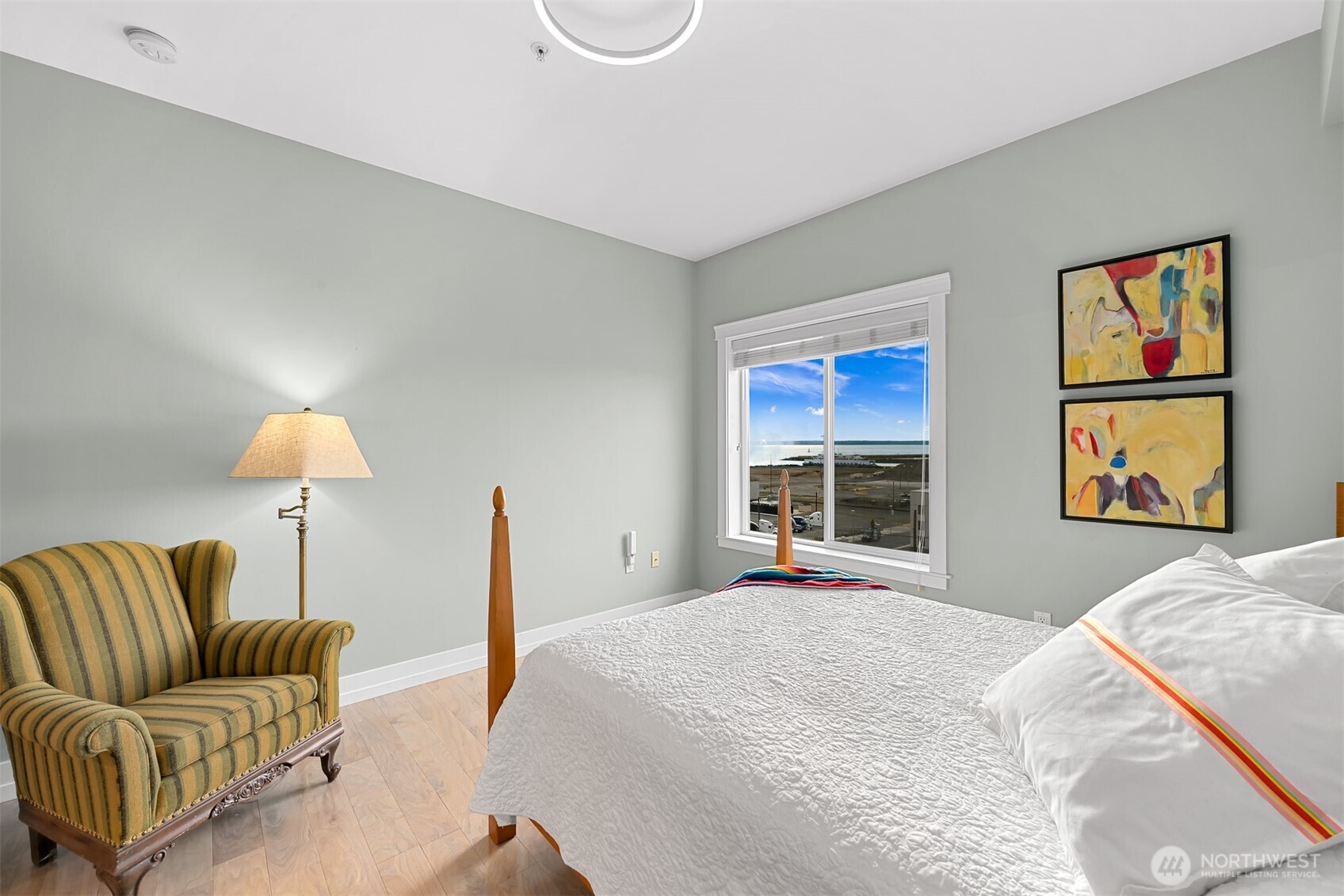 1015 Railroad Avenue Unit: 402