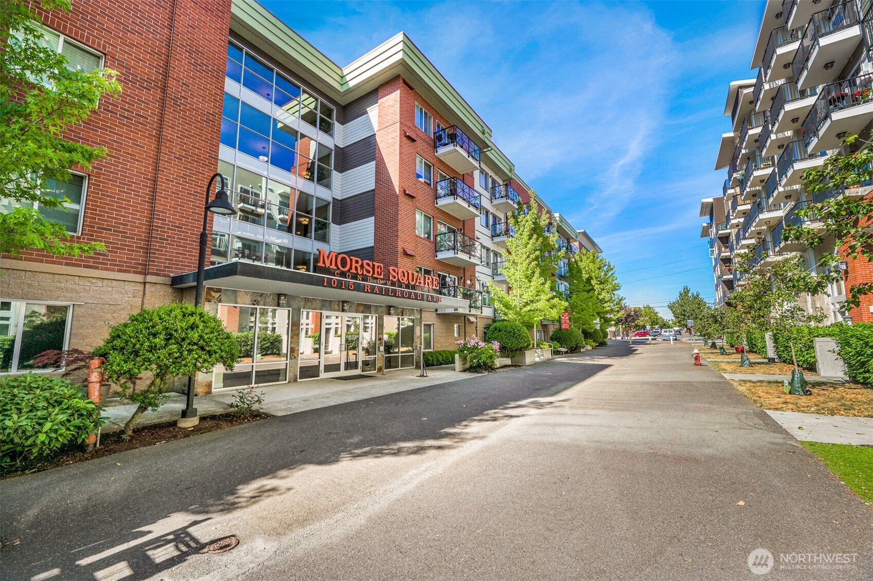 1015 Railroad Avenue Unit: 402