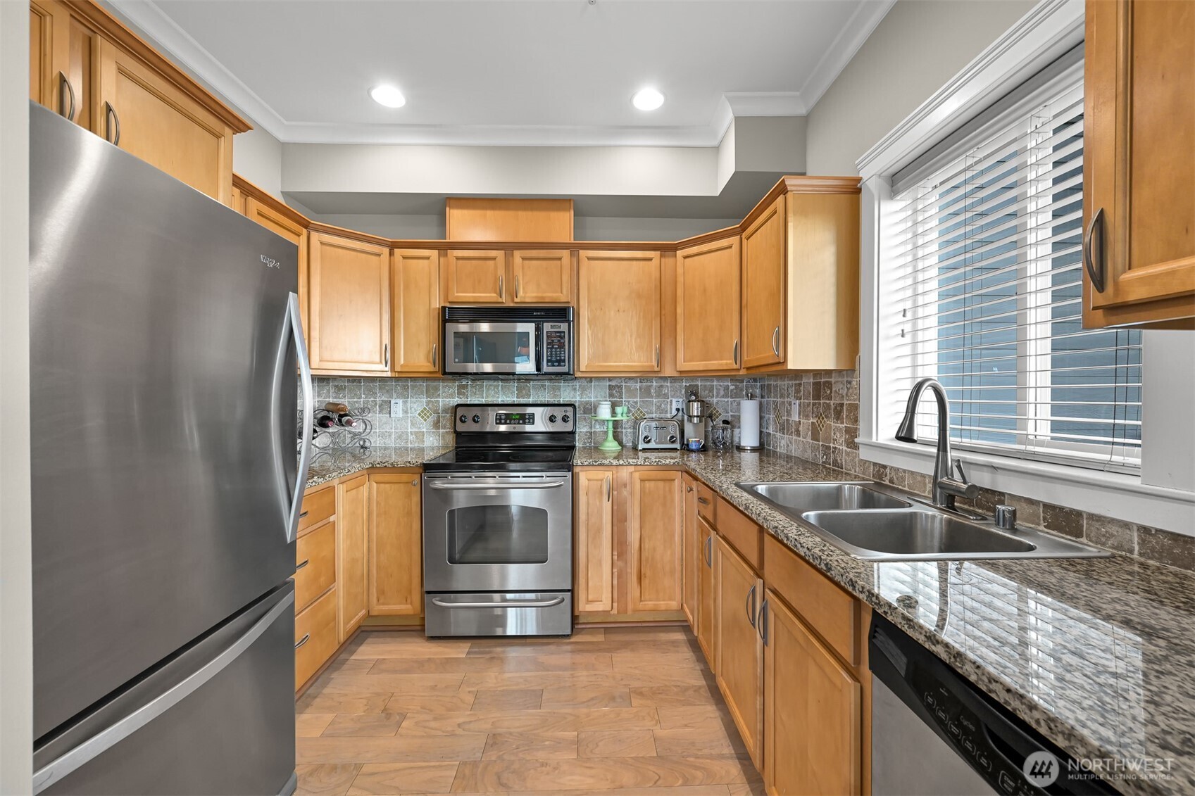 1015 Railroad Avenue Unit: 402