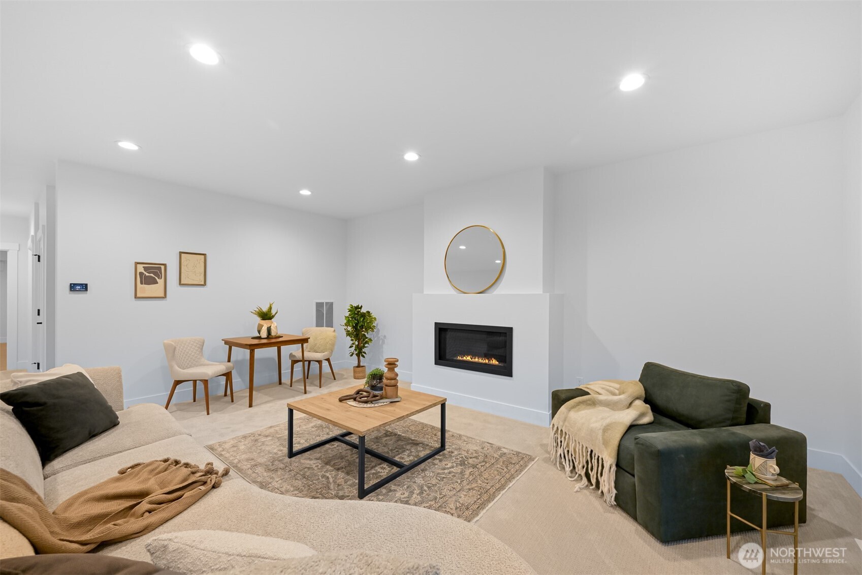 3159 Chandler Parkway