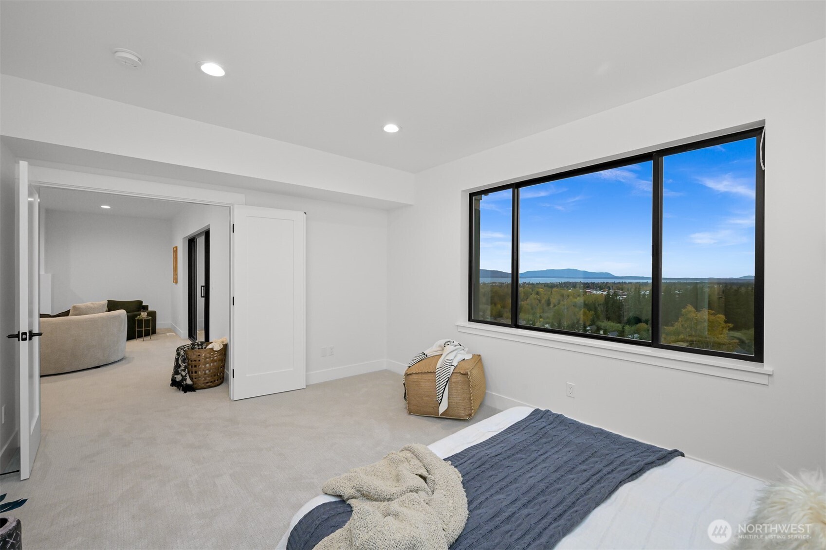 3159 Chandler Parkway