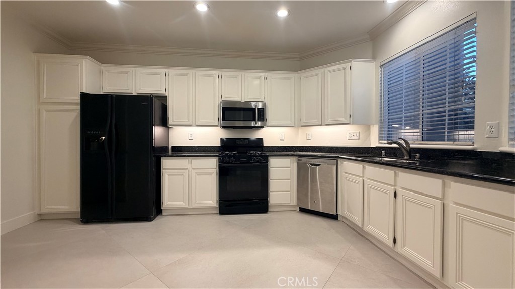 Gated Northwood Pointe Living in Irvine