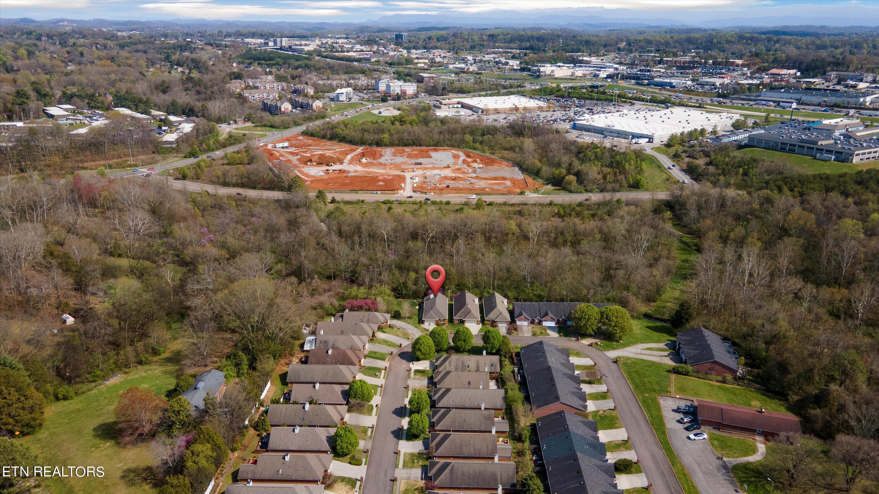 408 Creekview Lane