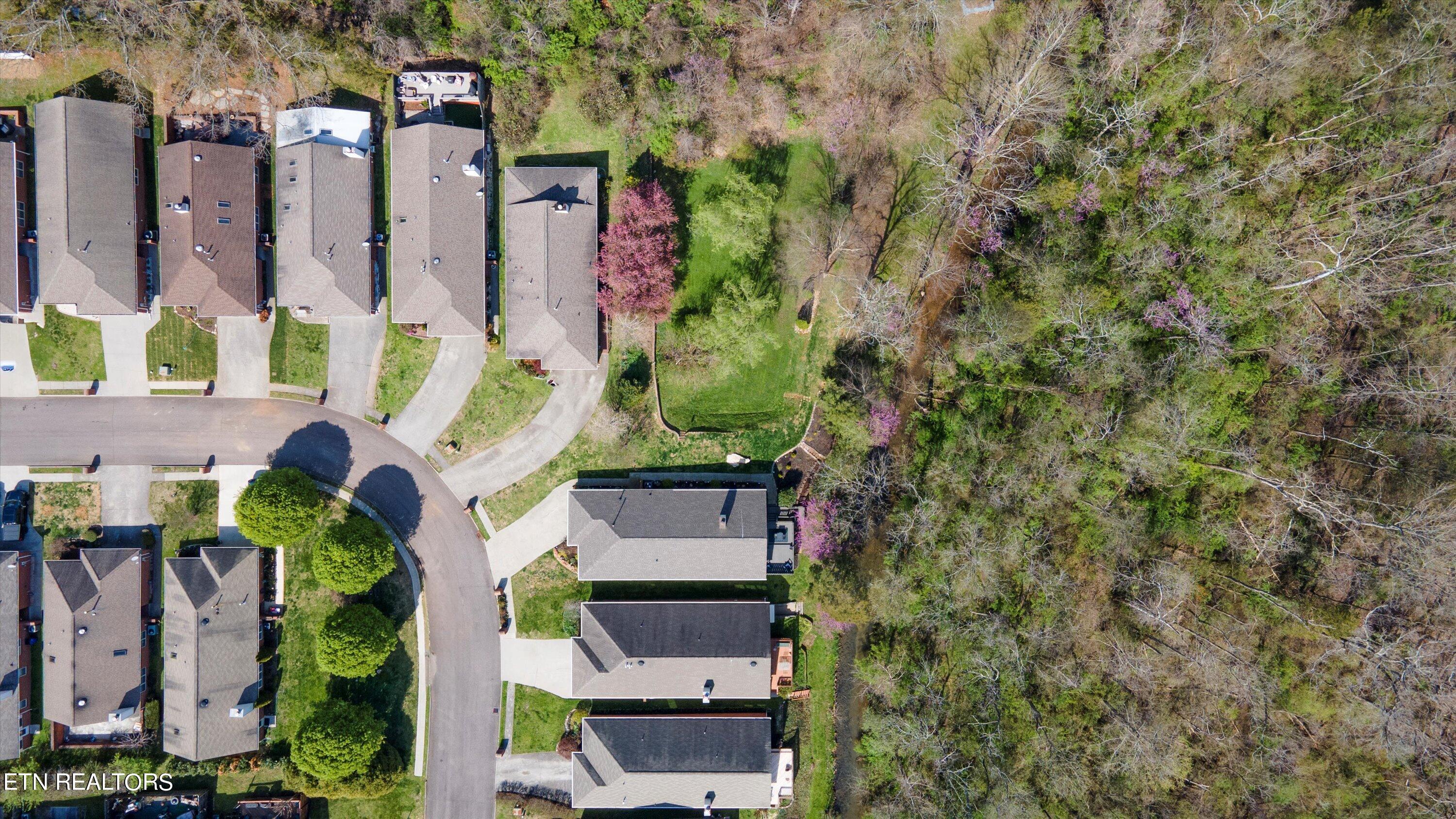 408 Creekview Lane