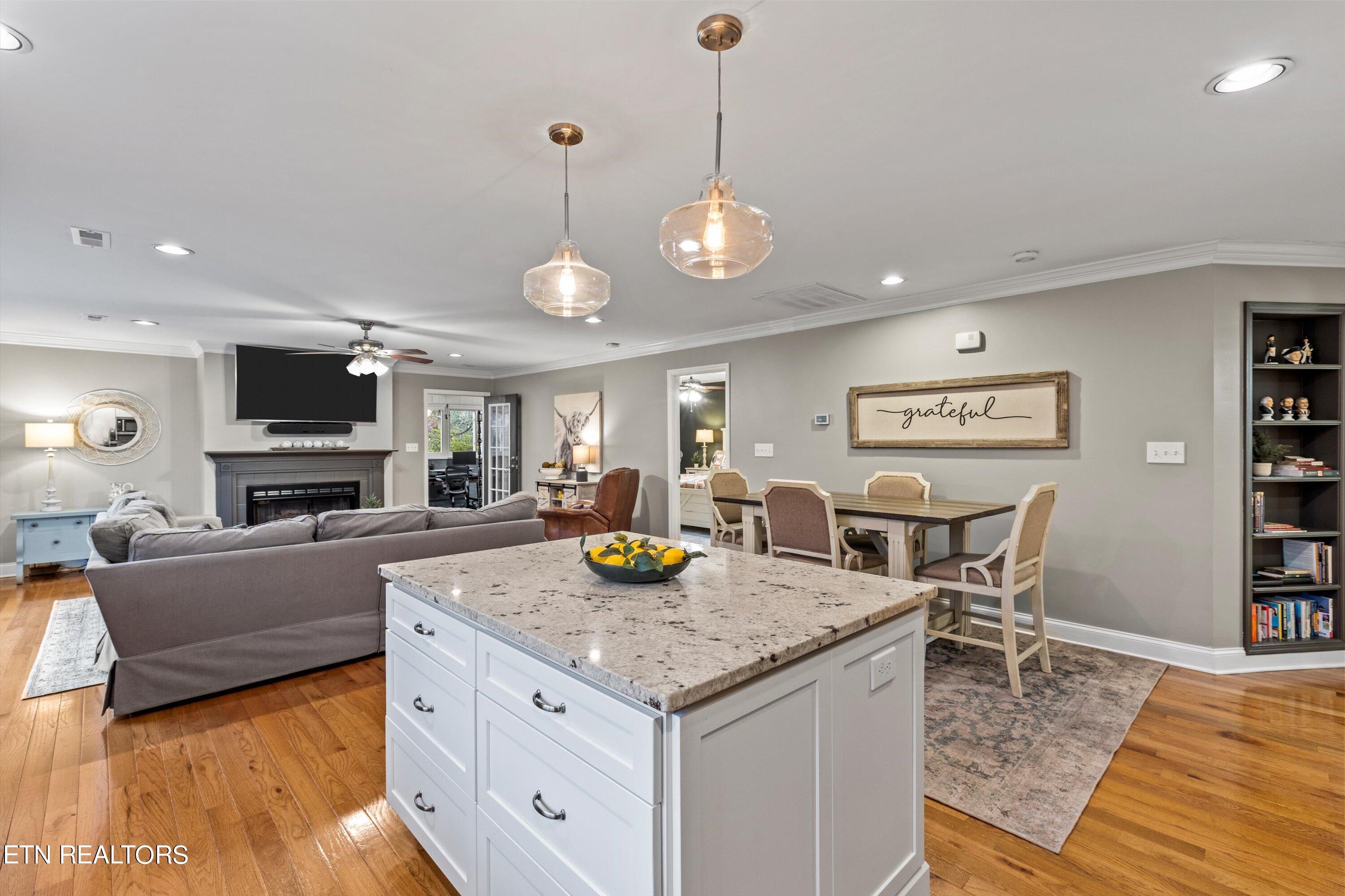 408 Creekview Lane
