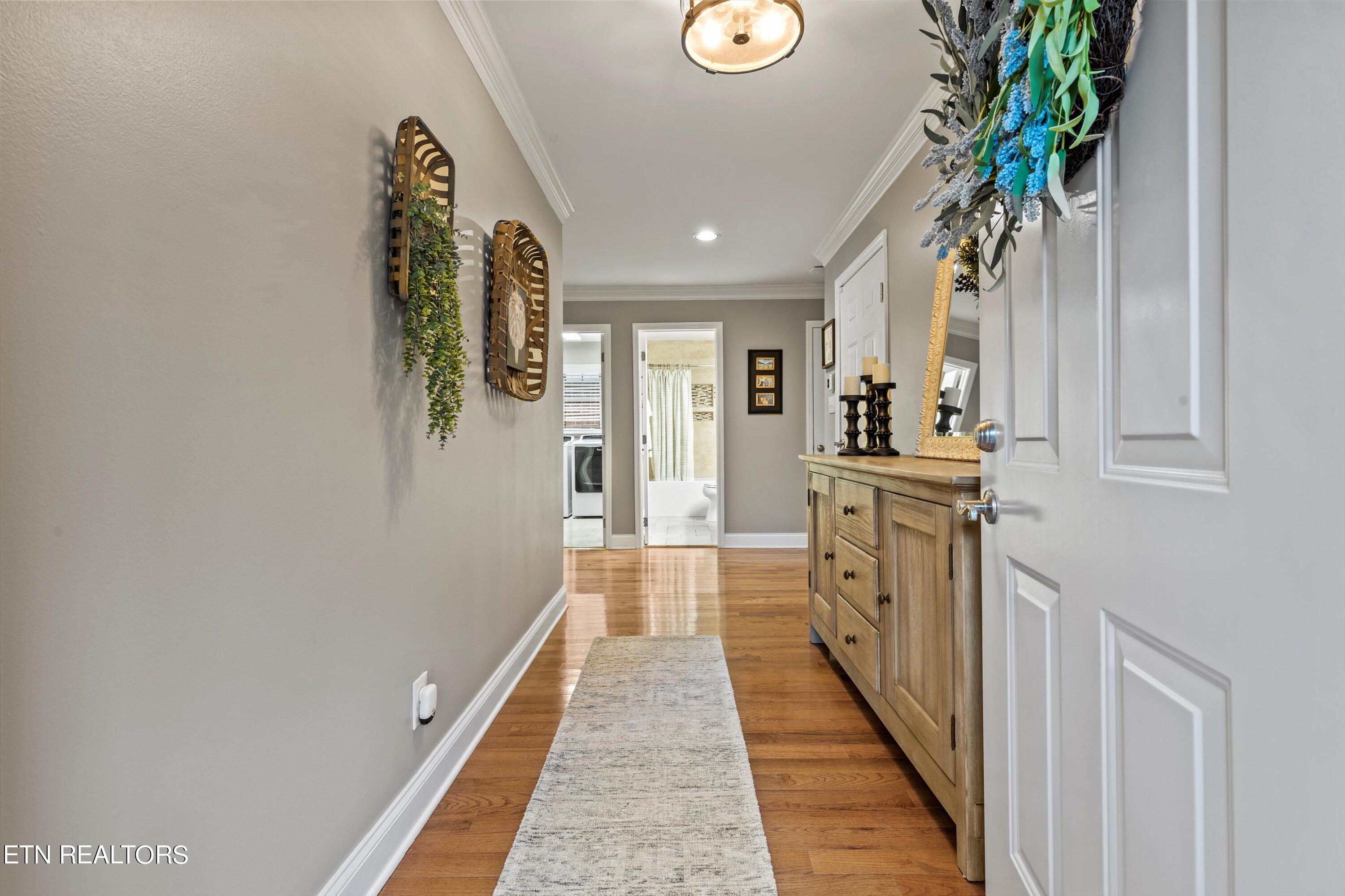 408 Creekview Lane