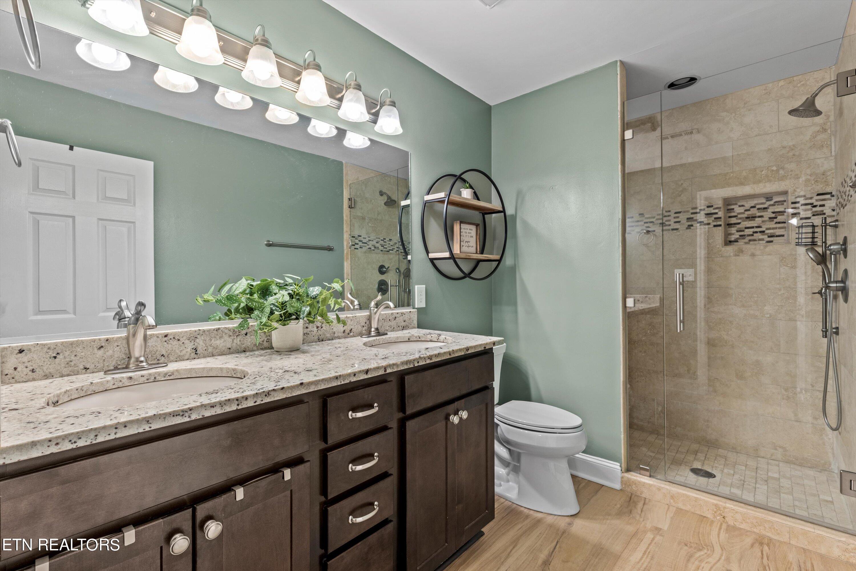 408 Creekview Lane