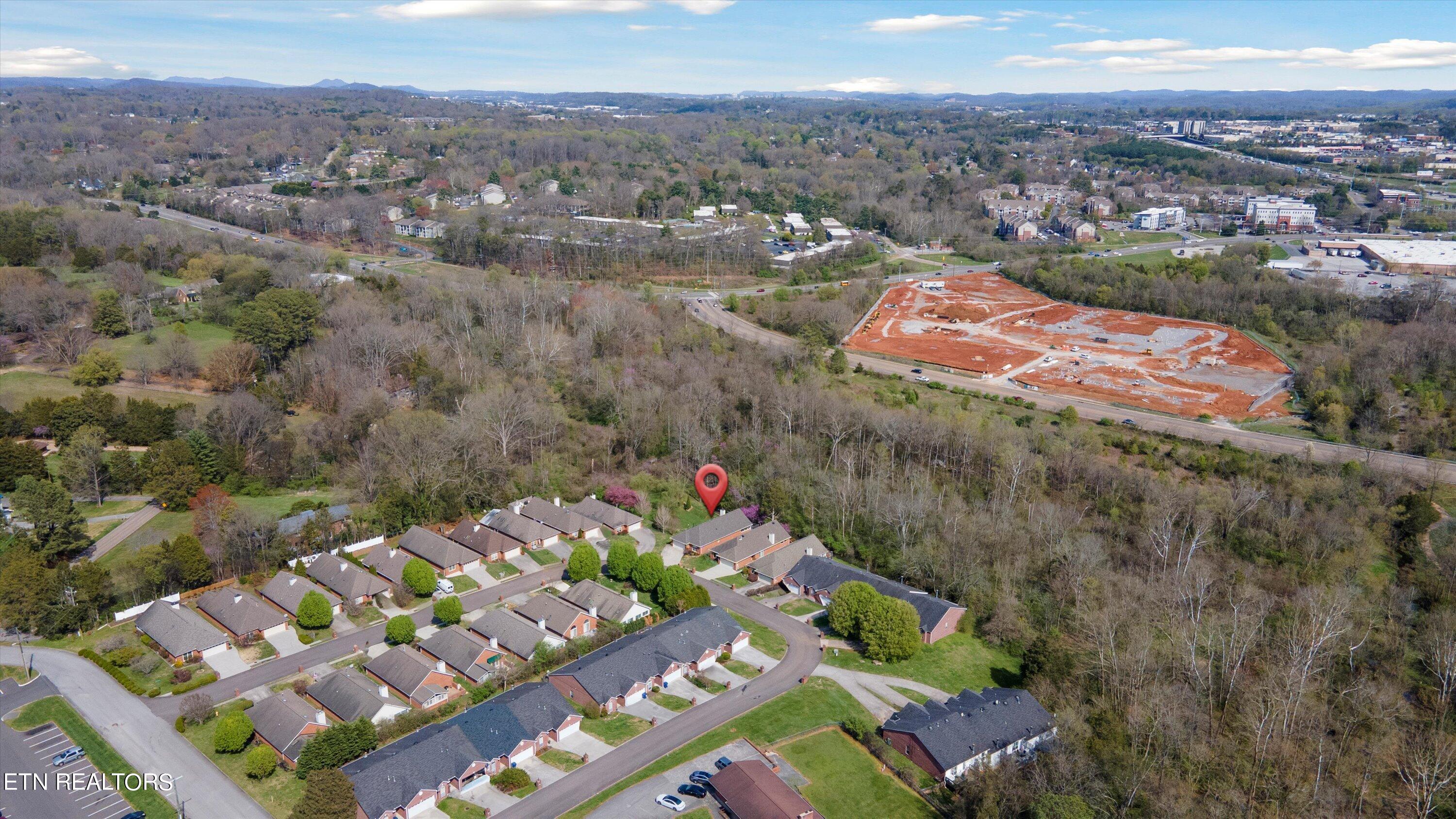 408 Creekview Lane