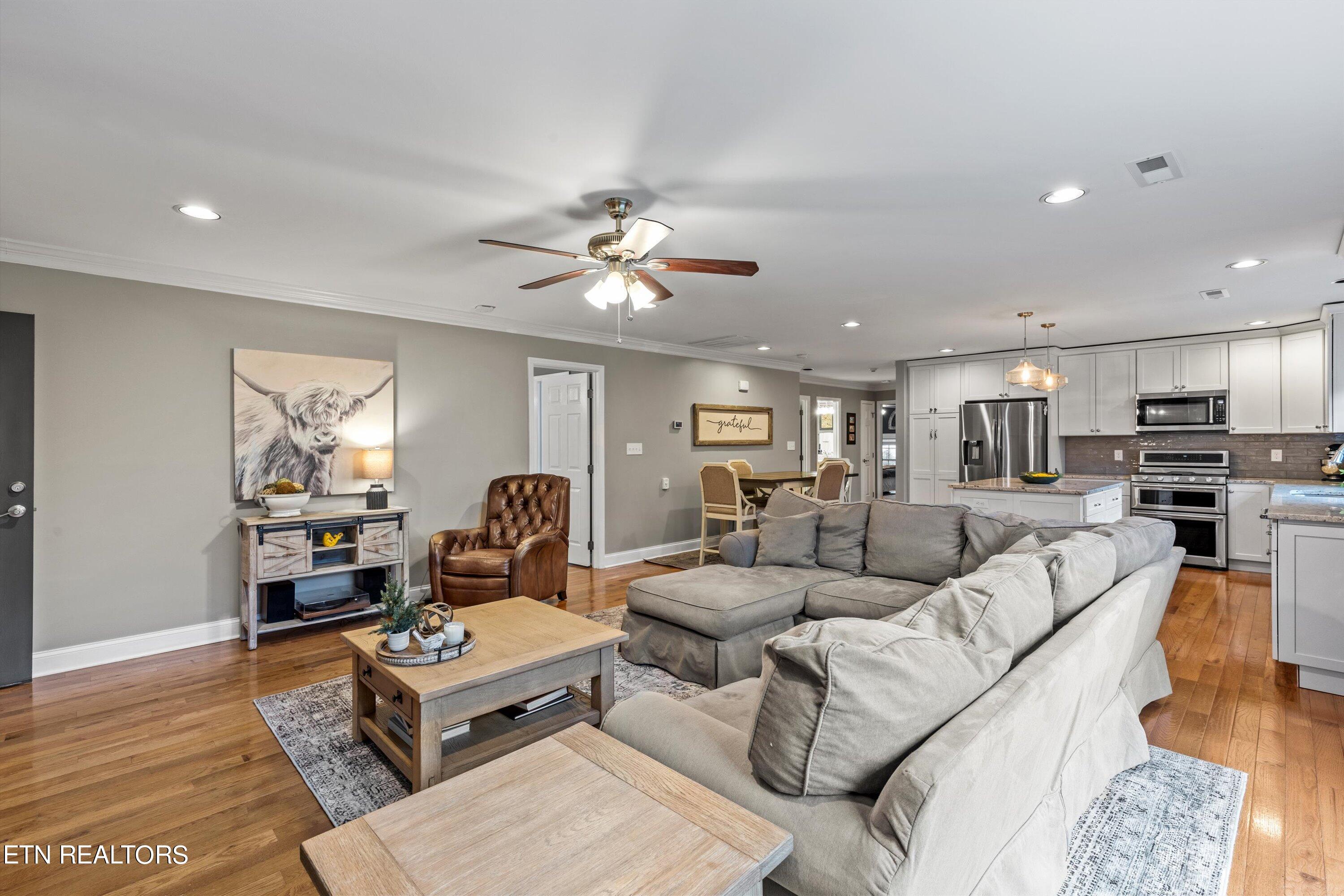 408 Creekview Lane
