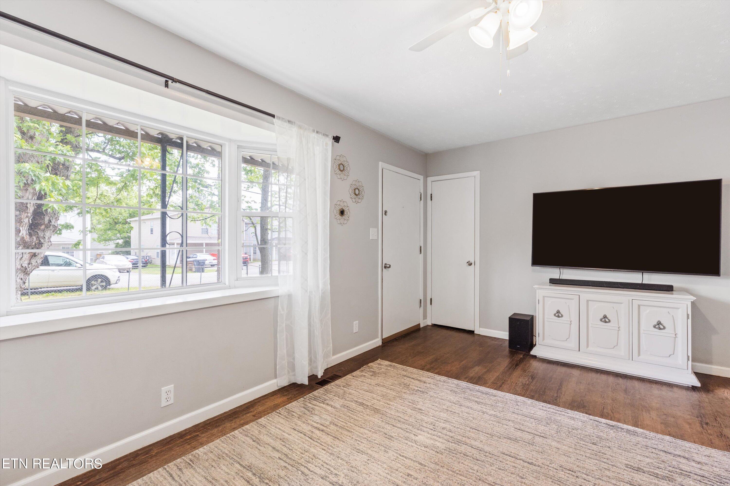 431 Cedar Ave
