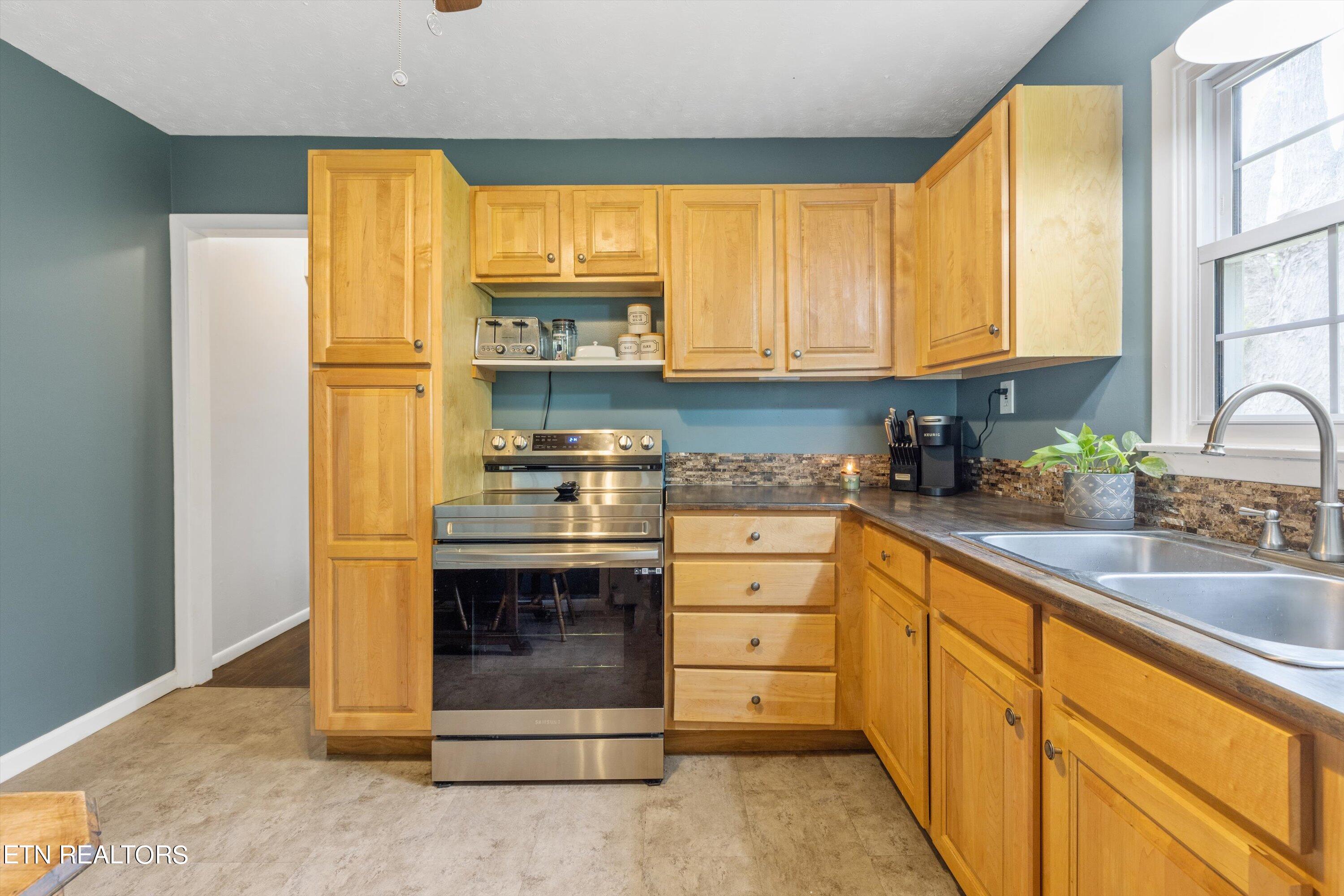 431 Cedar Ave