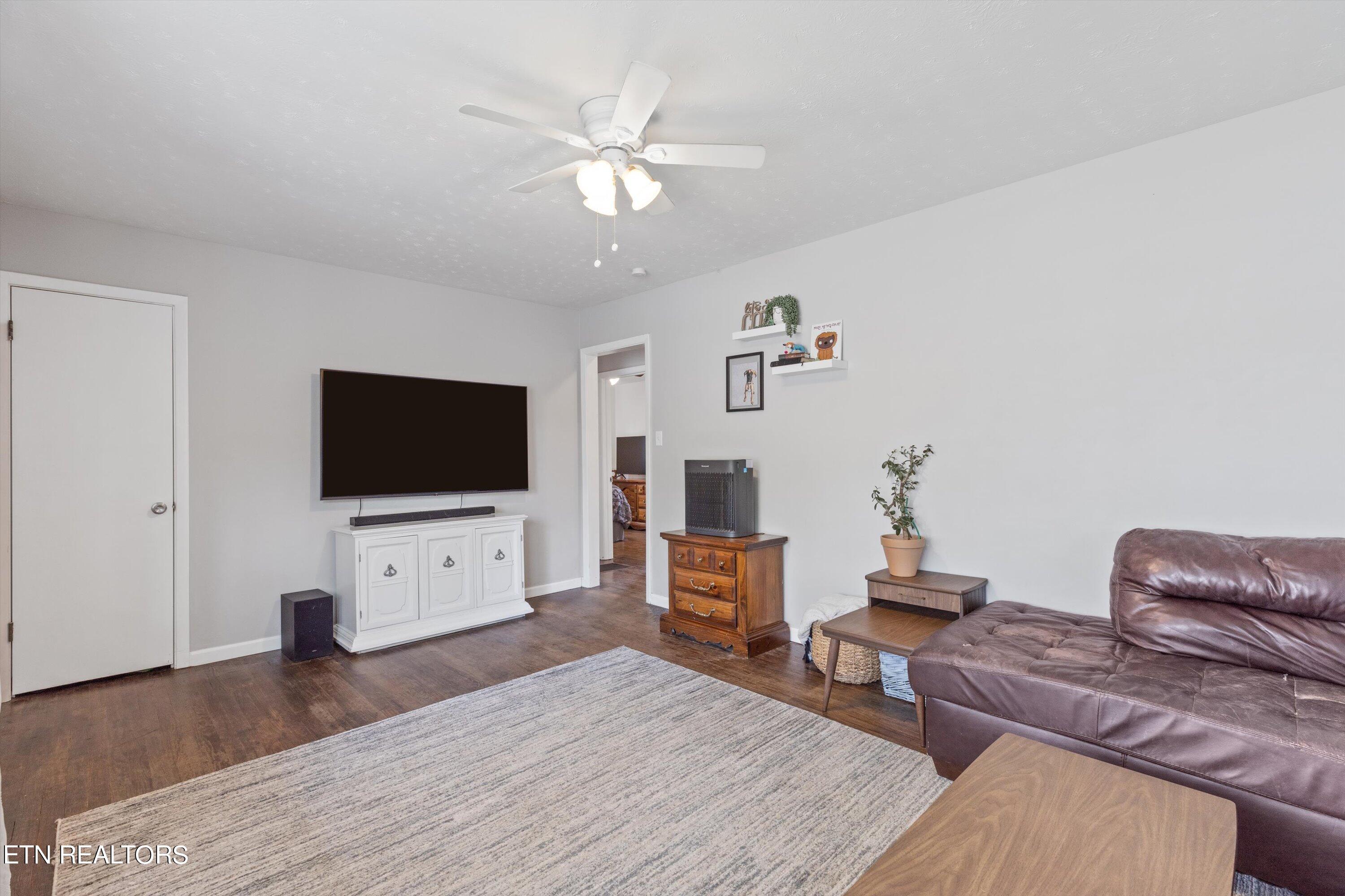 431 Cedar Ave