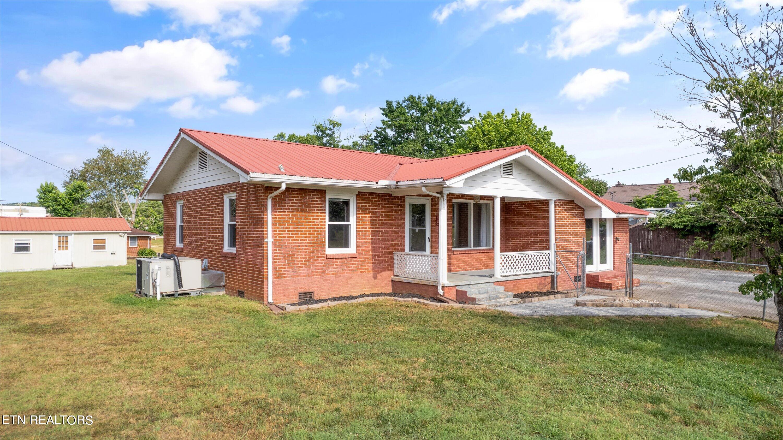 129 Harrison Ave