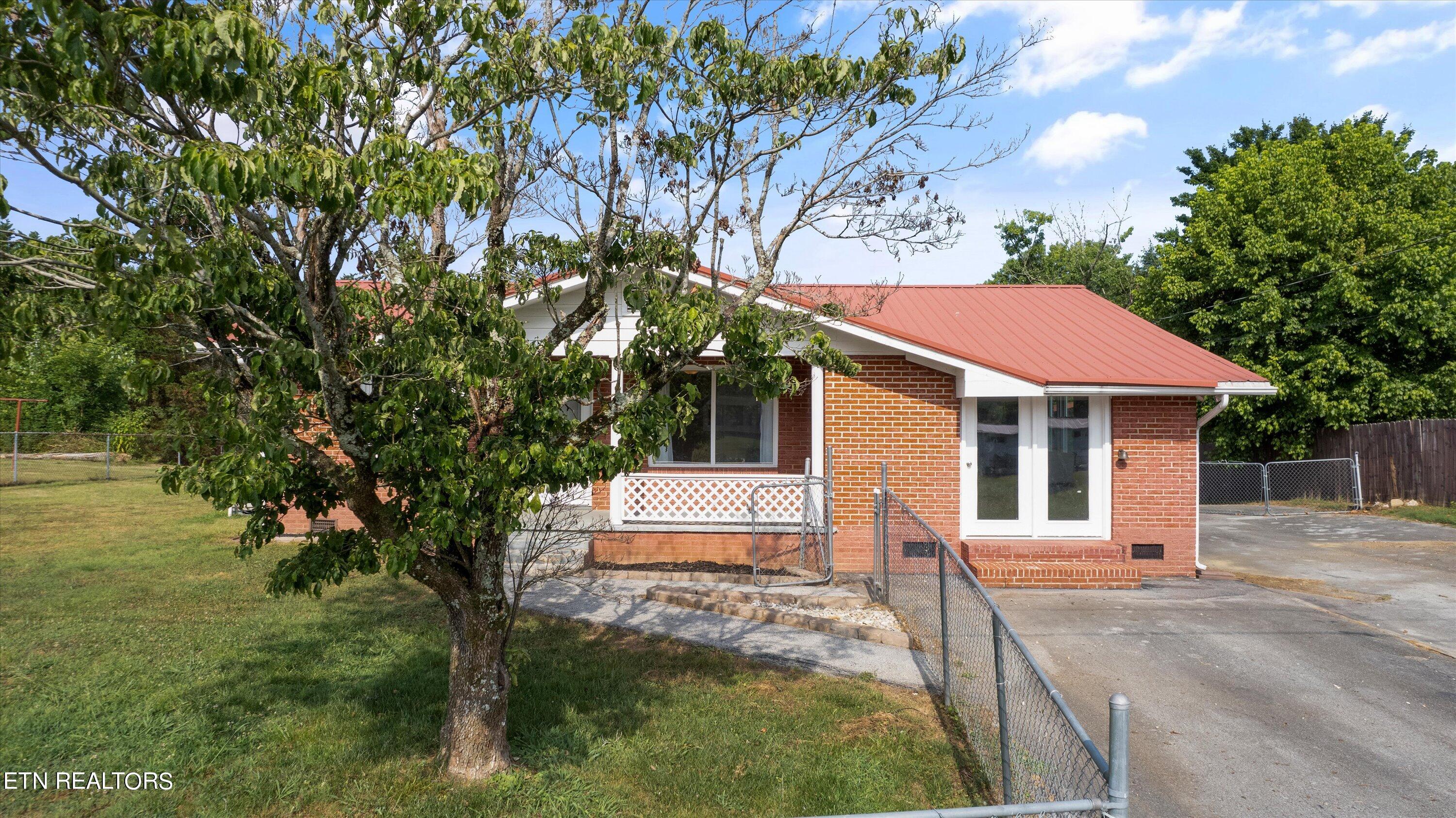 129 Harrison Ave