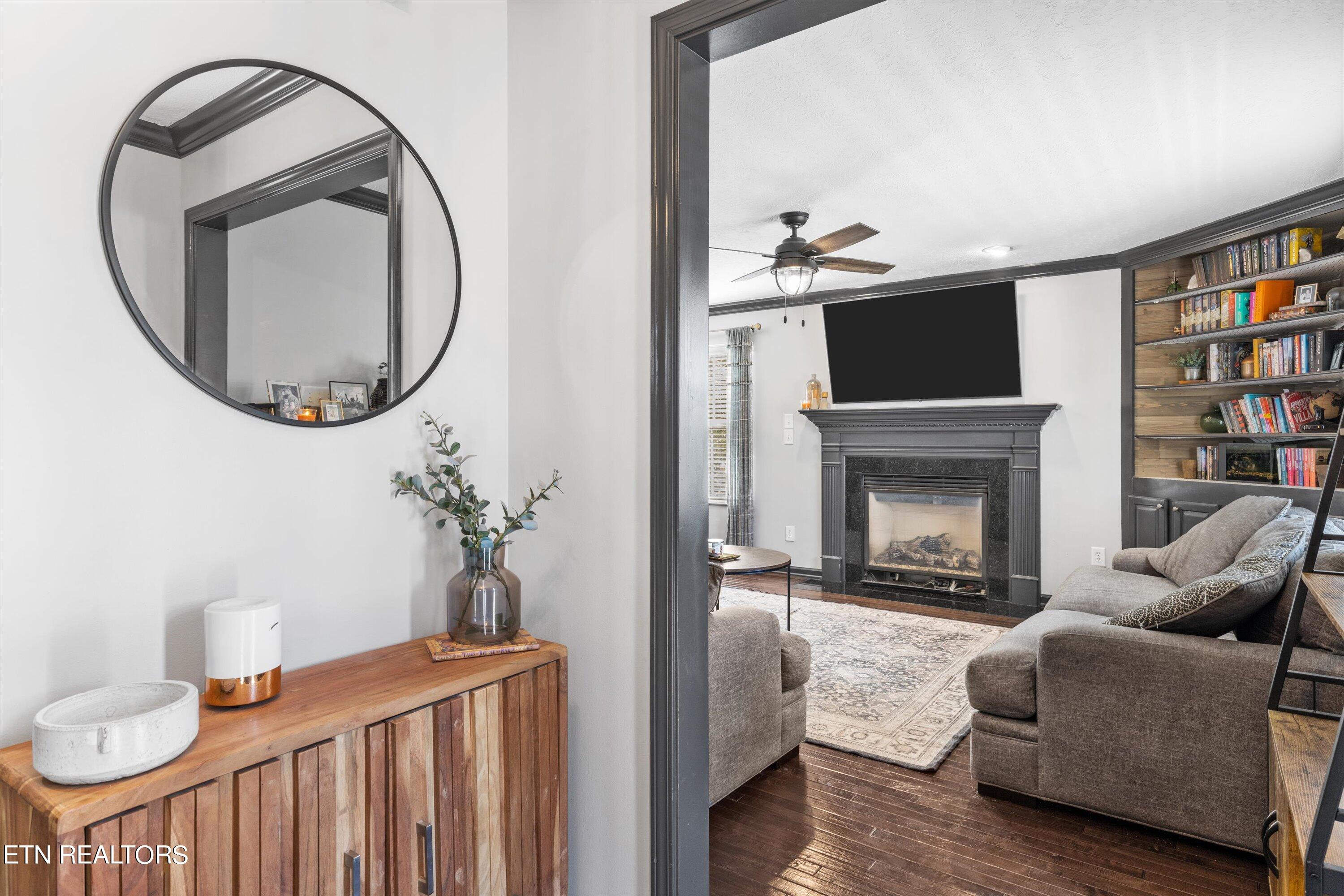 11456 Woodcliff Drive