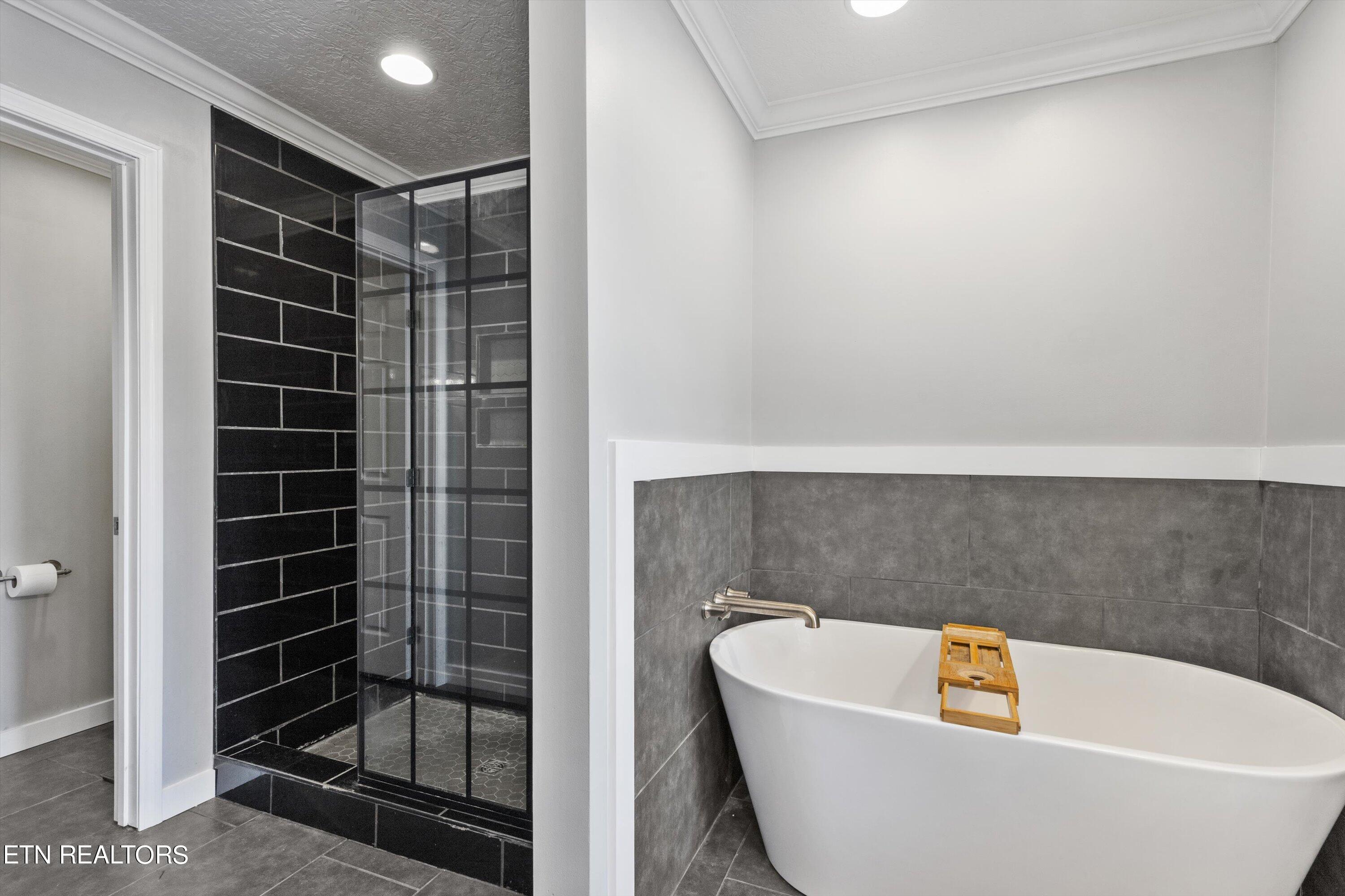 11456 Woodcliff Drive