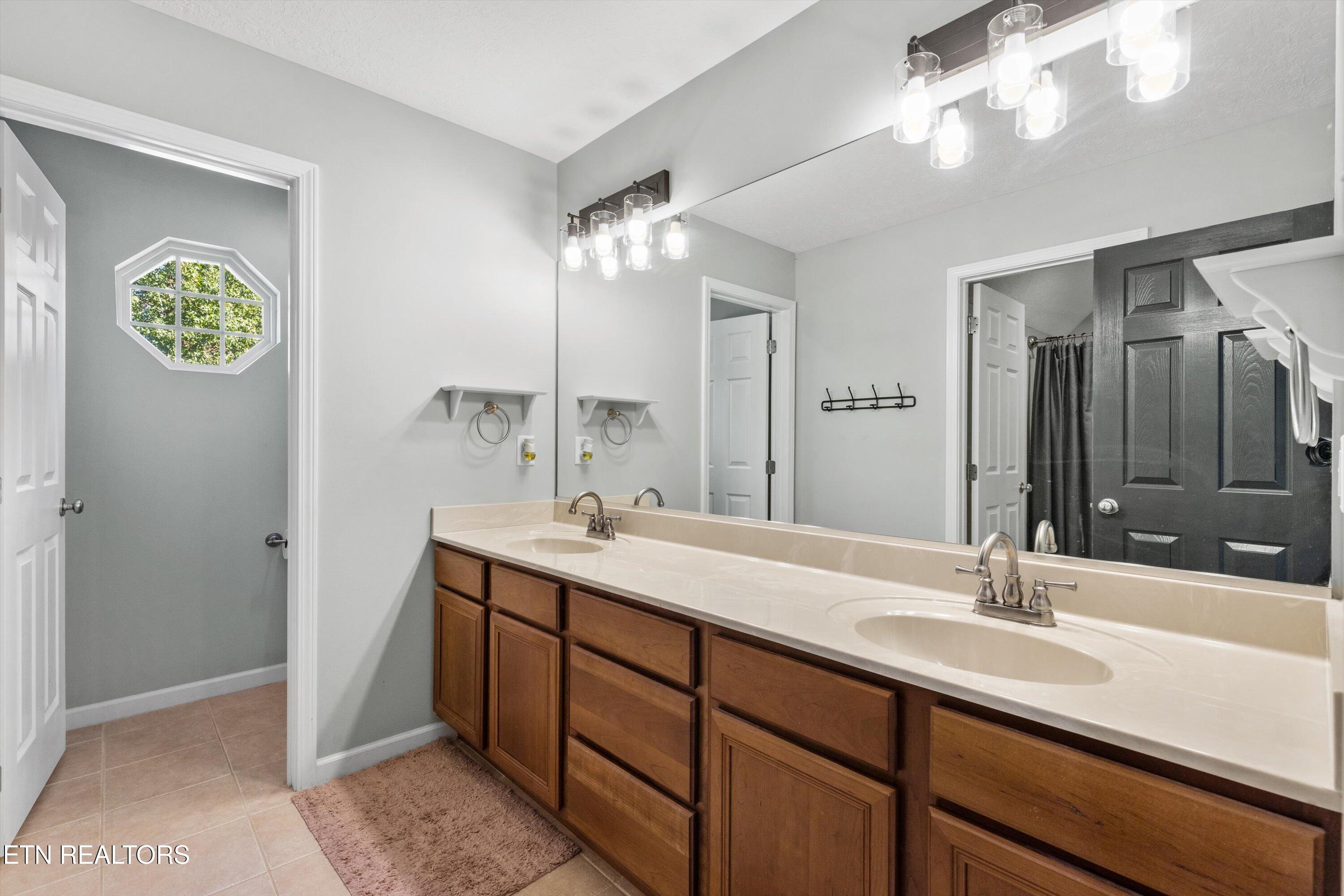 11456 Woodcliff Drive