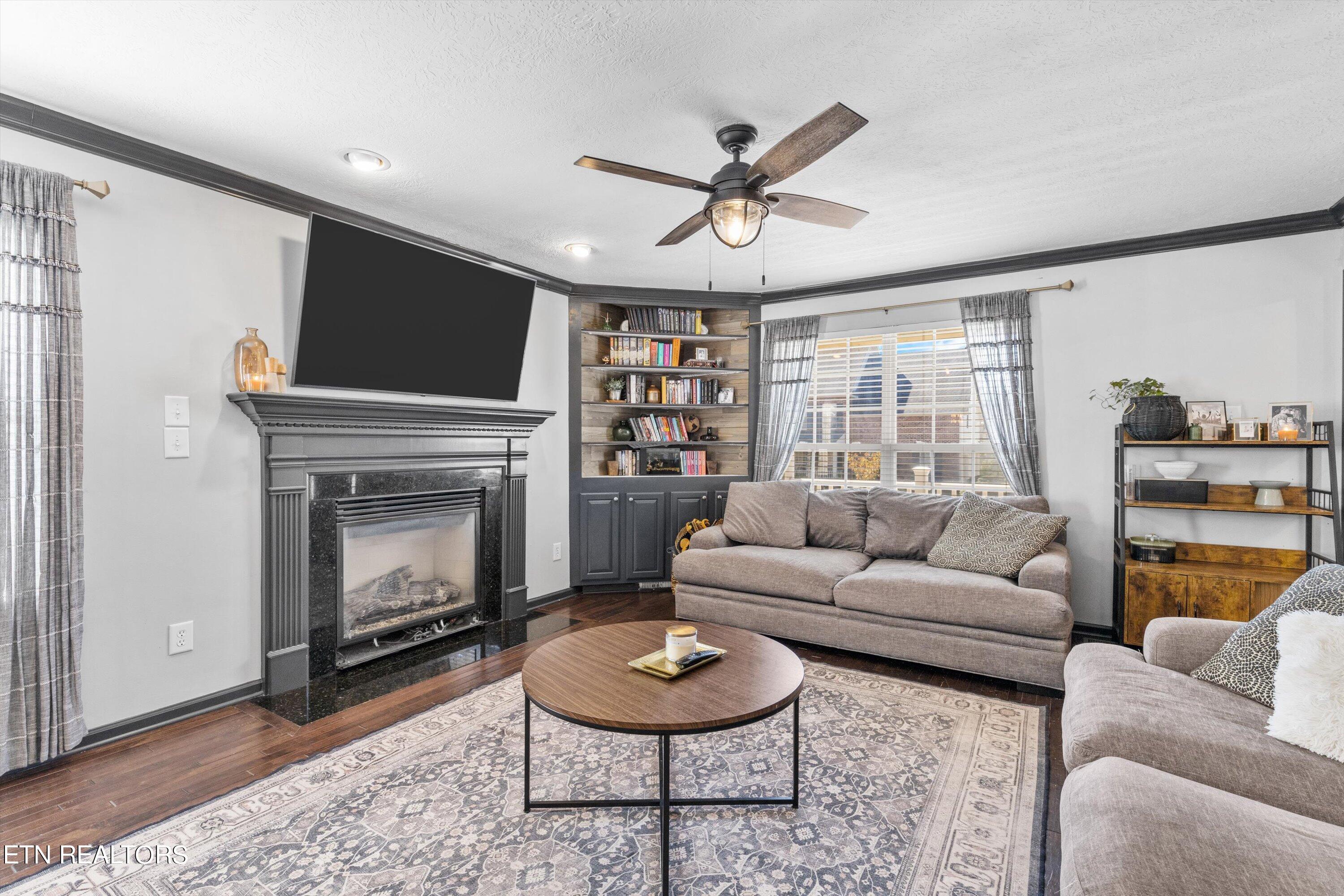 11456 Woodcliff Drive