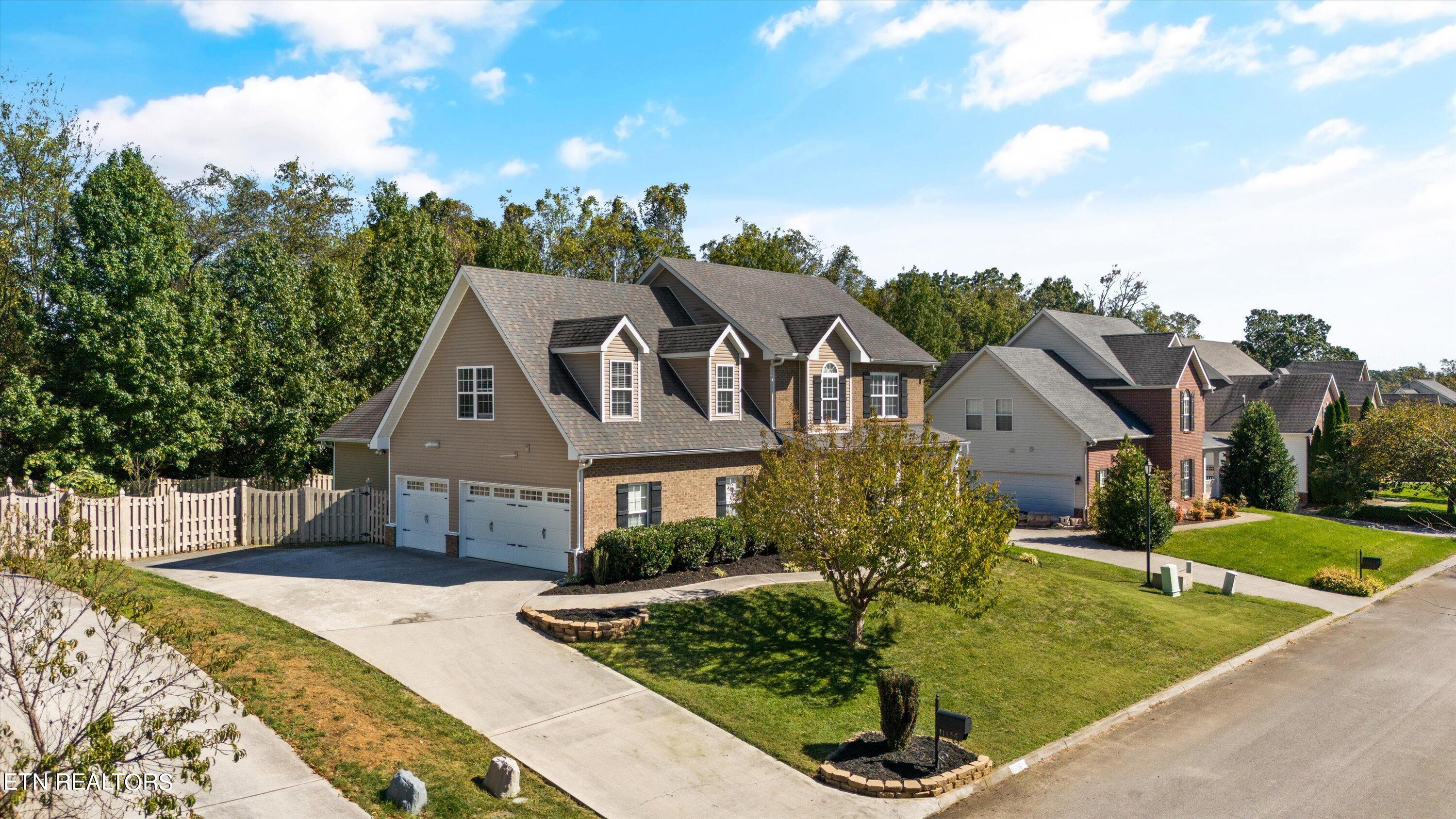 11456 Woodcliff Drive